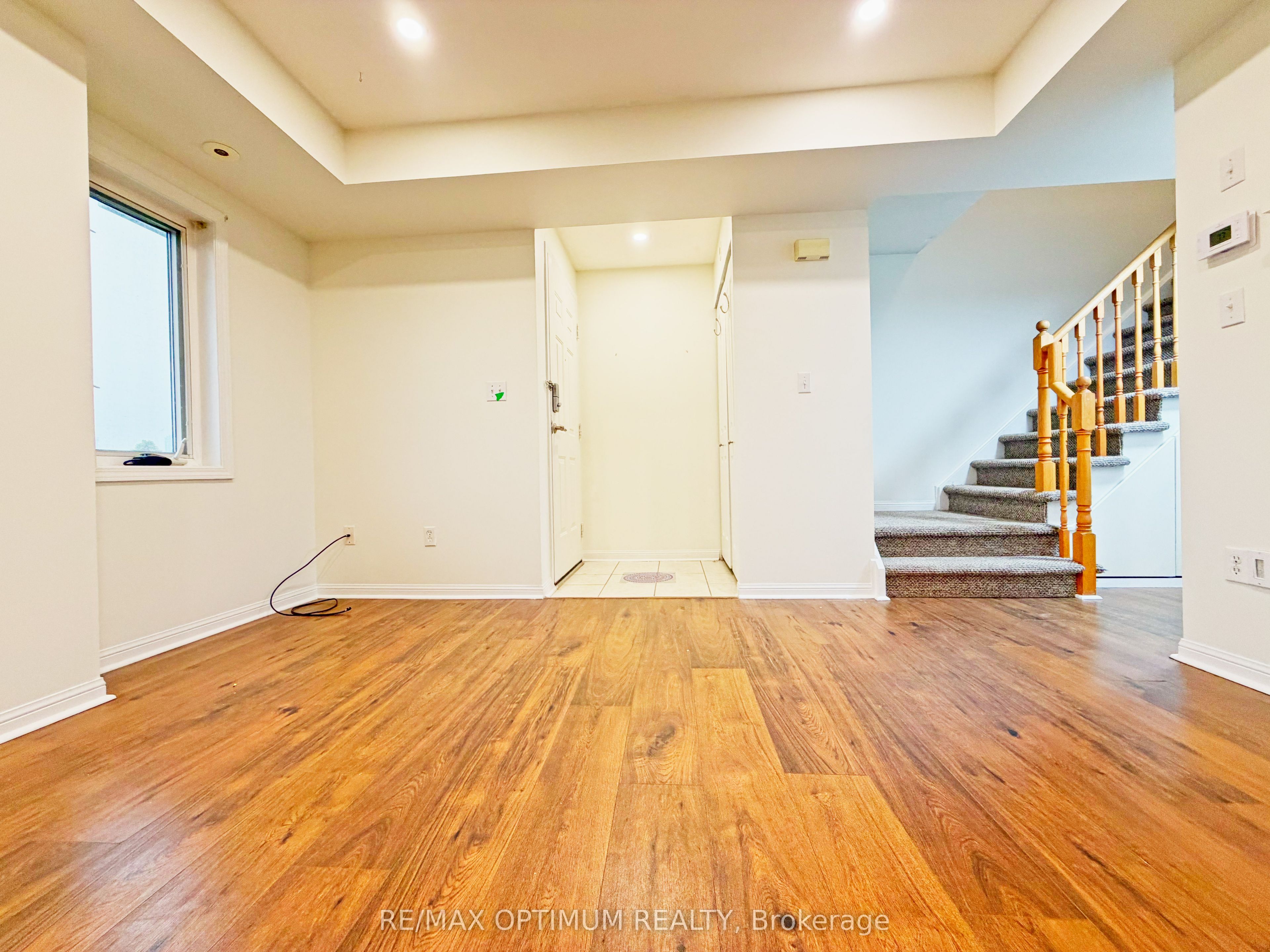 4620 Guildwood Way 17, Mississauga, ON L5R 4H5 photo 3