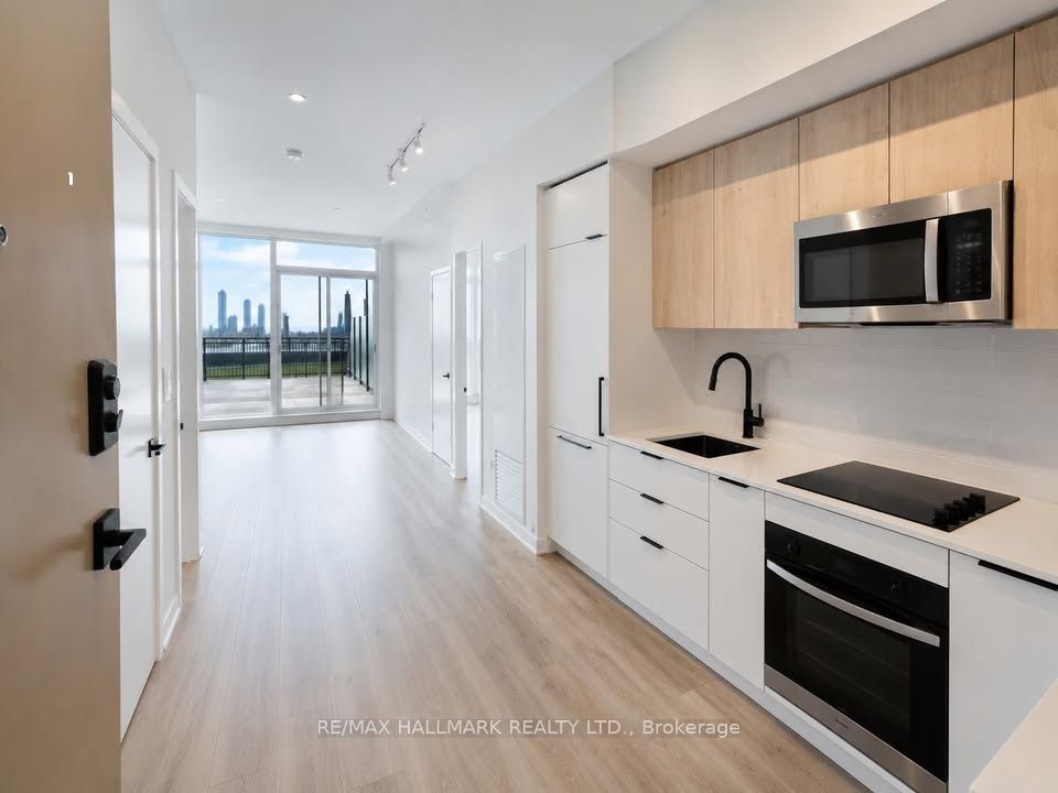 1185 Dupont Street 322, Toronto, ON M6H 0G5