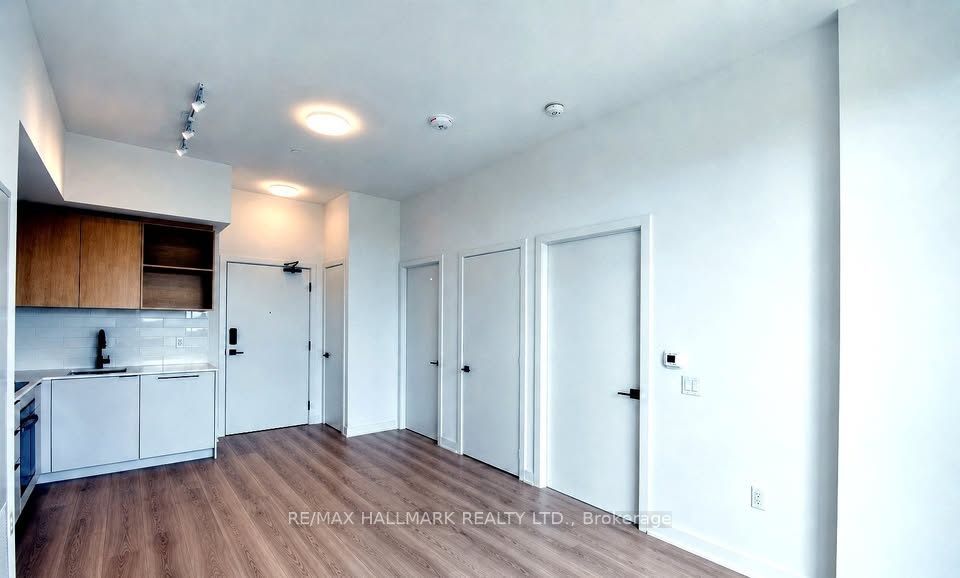 1185 Dupont Street 322, Toronto, ON M6H 0G5 photo 2