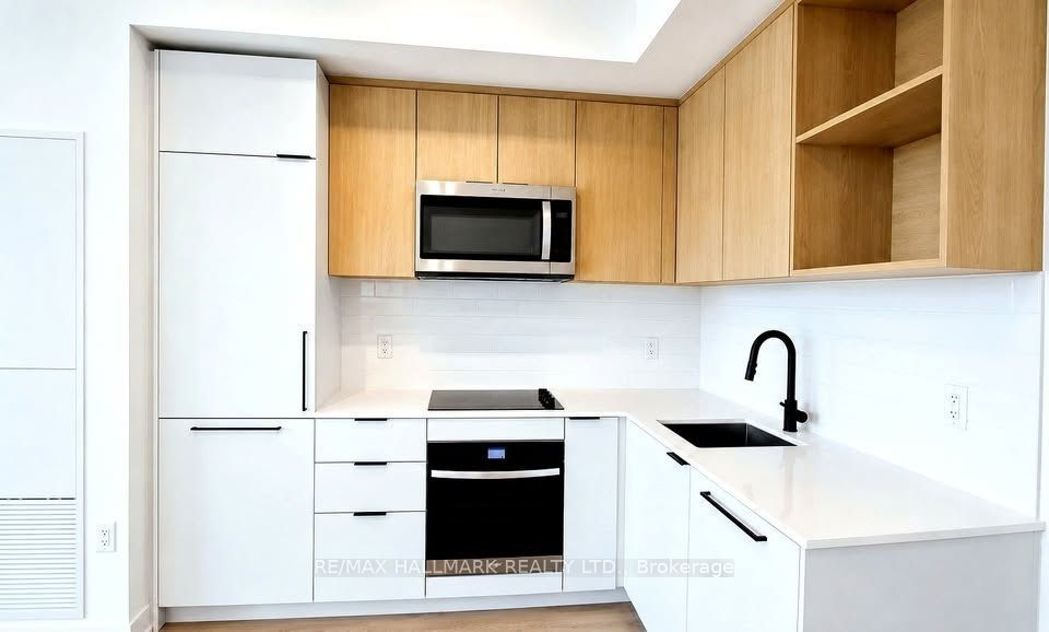 1185 Dupont Street 322, Toronto, ON M6H 0G5 photo 3