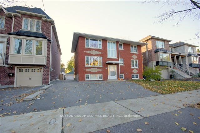 232 Aldercrest Road, Toronto, ON M8W 4J7