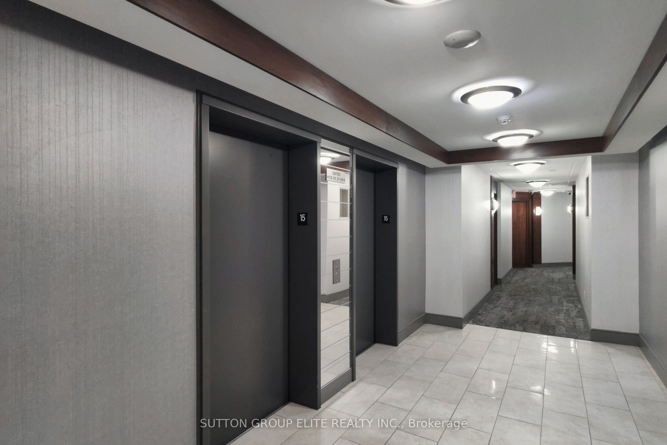 310 Burnhamthorpe Road W 1511, Mississauga, ON L5B 3Y5 photo 4