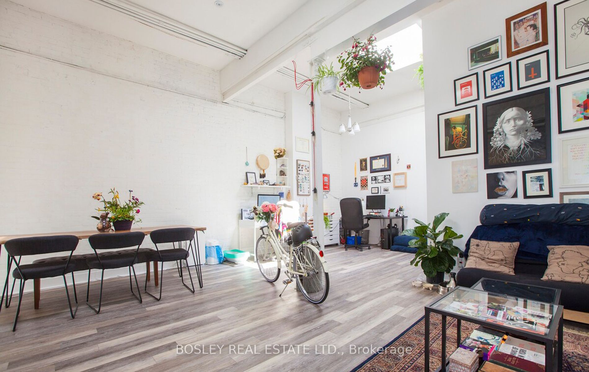 137 Roncesvalles Avenue 202, Toronto, ON M6R 2L2 photo 5