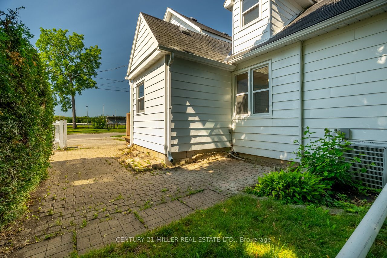 173 Thomas Street A, Milton, ON L9T 2E4 photo 4