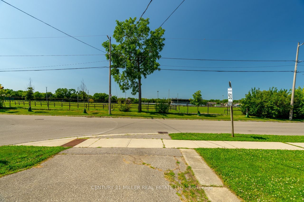 173 Thomas Street A, Milton, ON L9T 2E4 photo 5