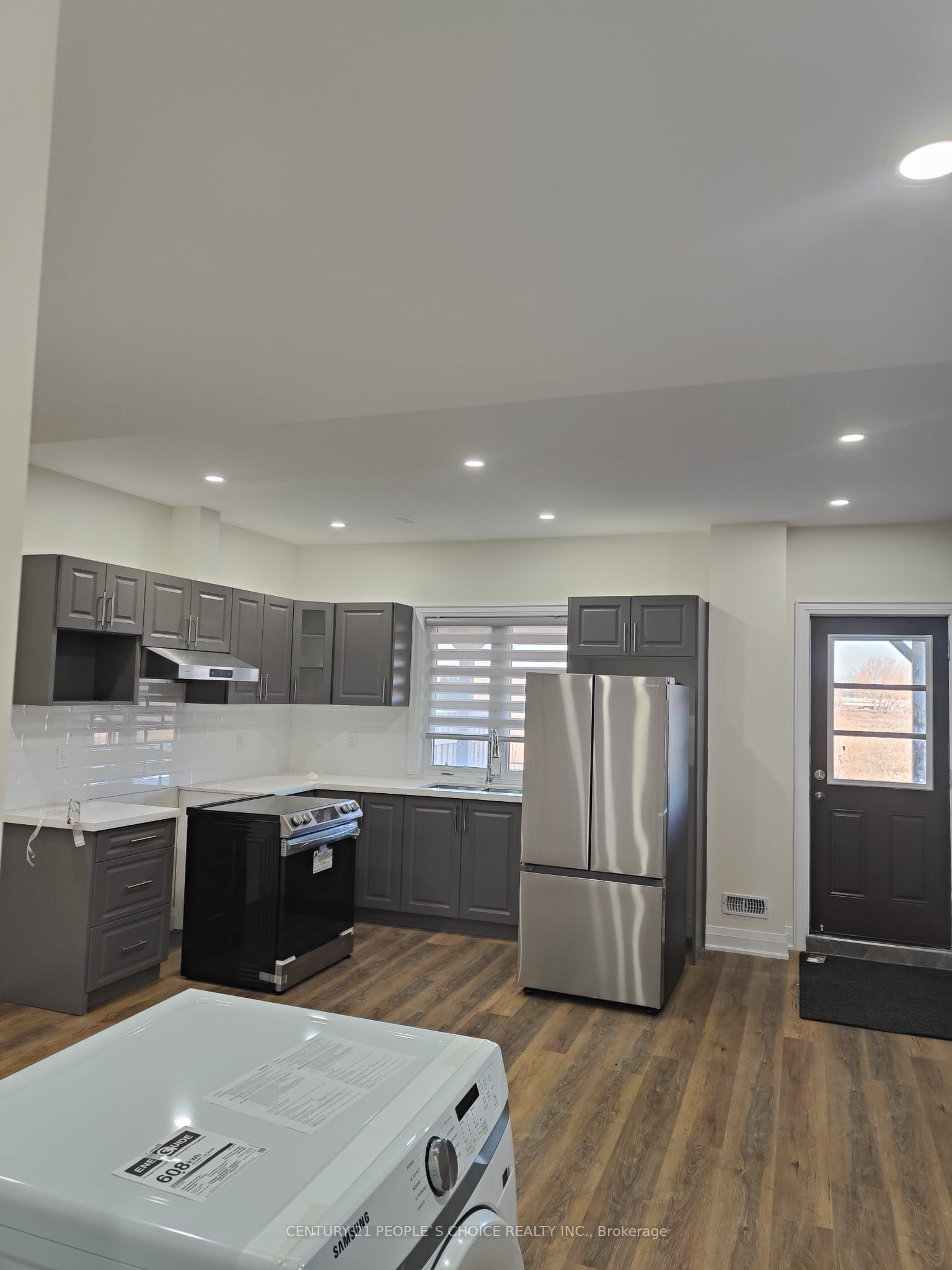 126 Degrey Drive, Brampton, ON L6P 4L7