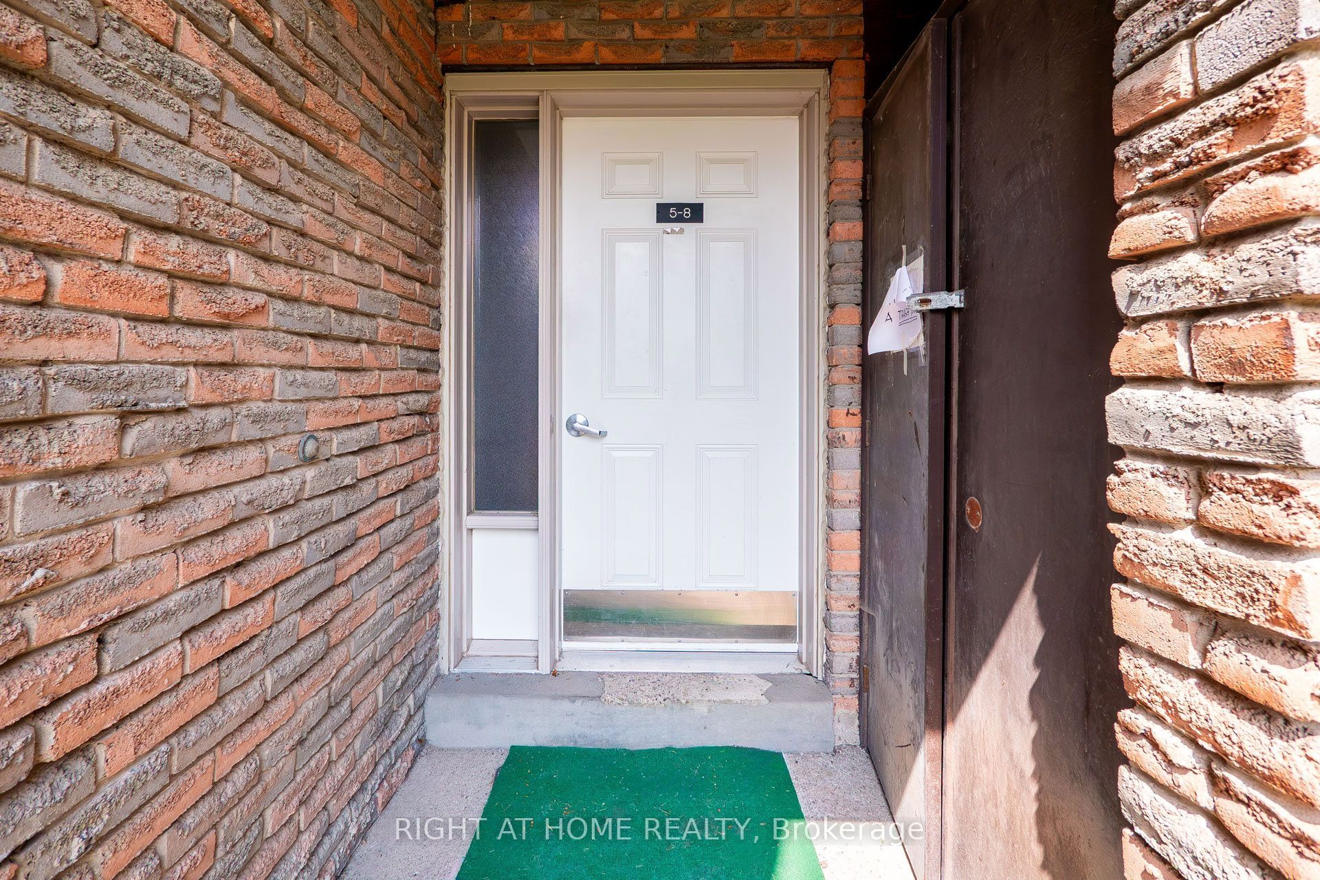 2605 Woodchester Drive 5, Mississauga, ON L5K 2E3 photo 5
