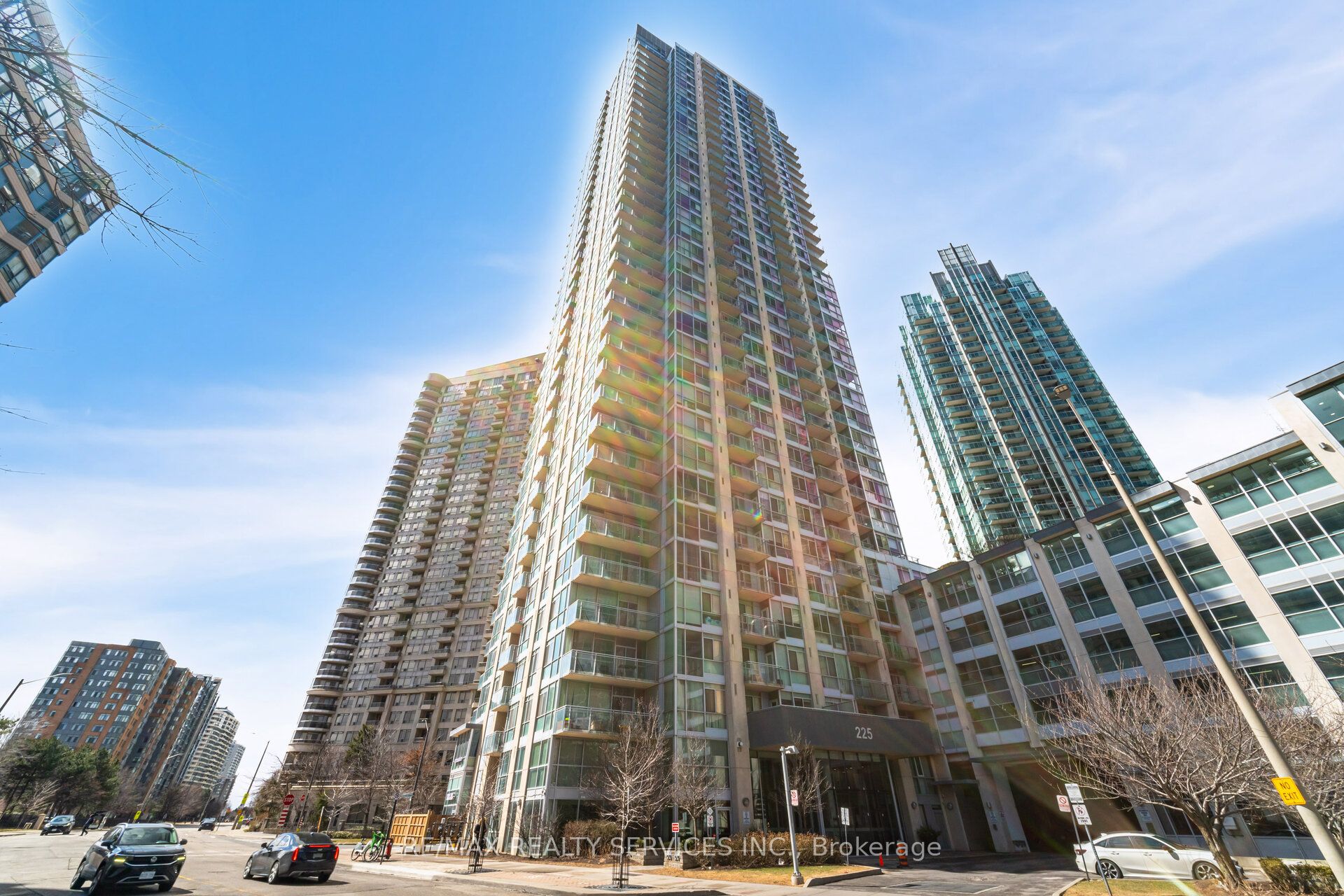 225 Webb Drive 810, Mississauga, ON L5B 4P2