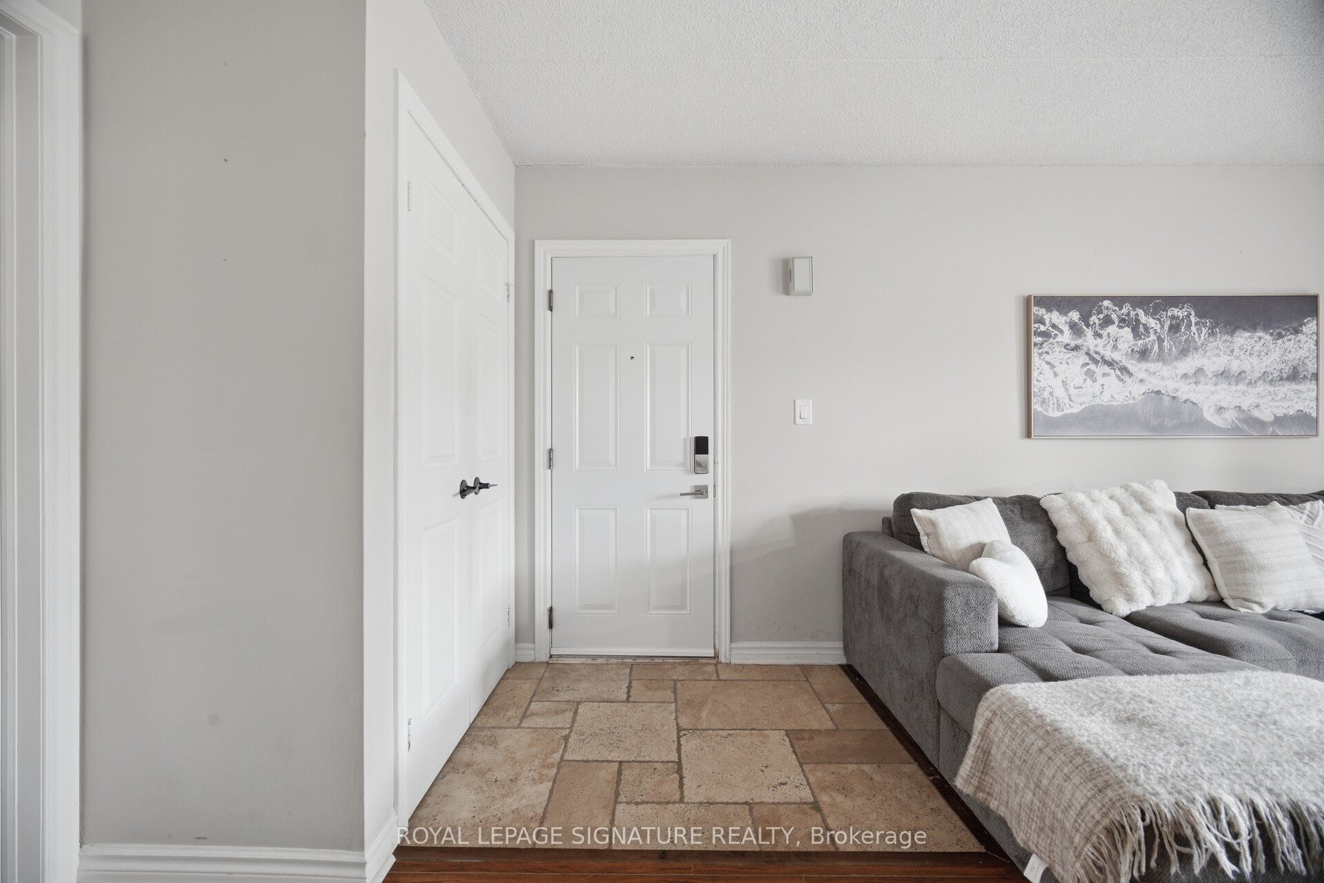 2020 Cleaver Avenue 207, Burlington, ON L7M 4C2 photo 5