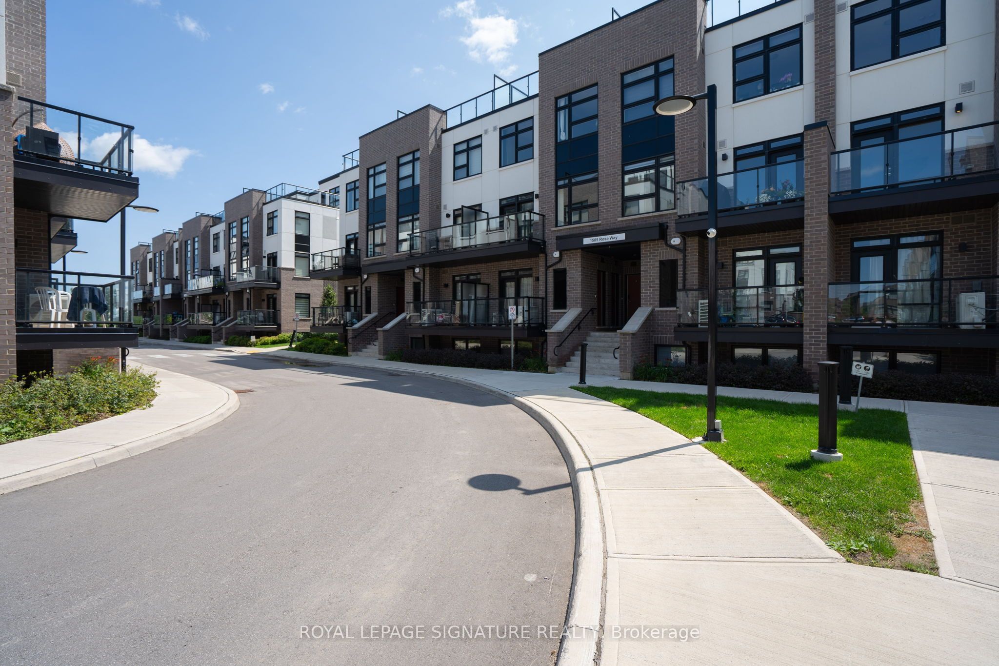 1585 Rose Way 108, Milton, ON L9E 1N4 photo 3