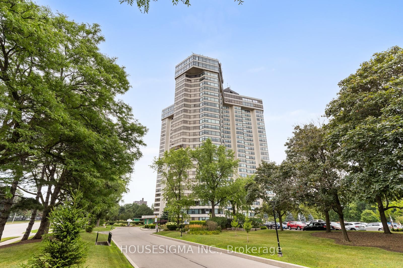 1300 Bloor Street 2010, Mississauga, ON L4Y 3Z2