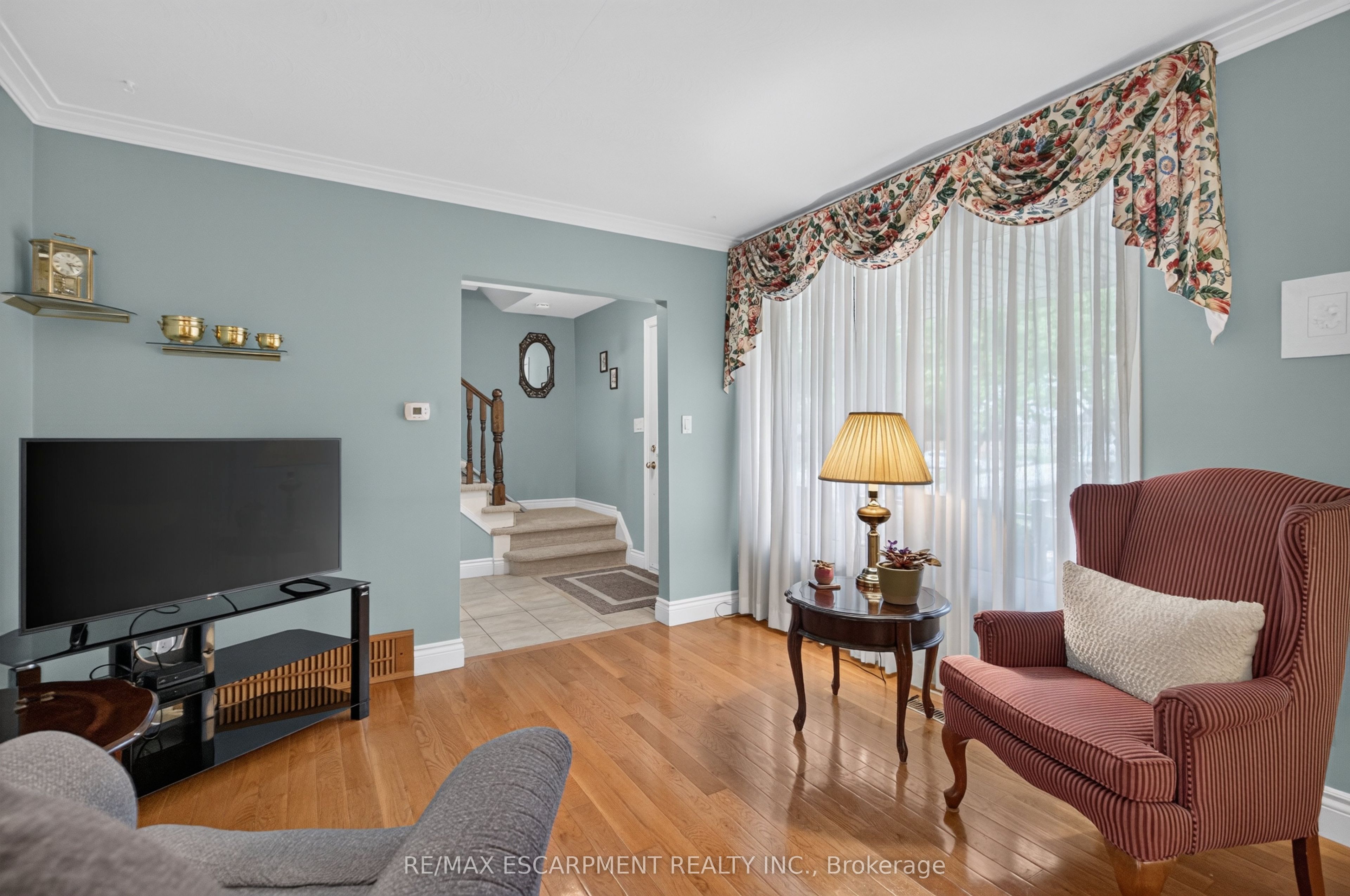 1229 Nottingham Avenue, Burlington, ON L7P 2R5 photo 4
