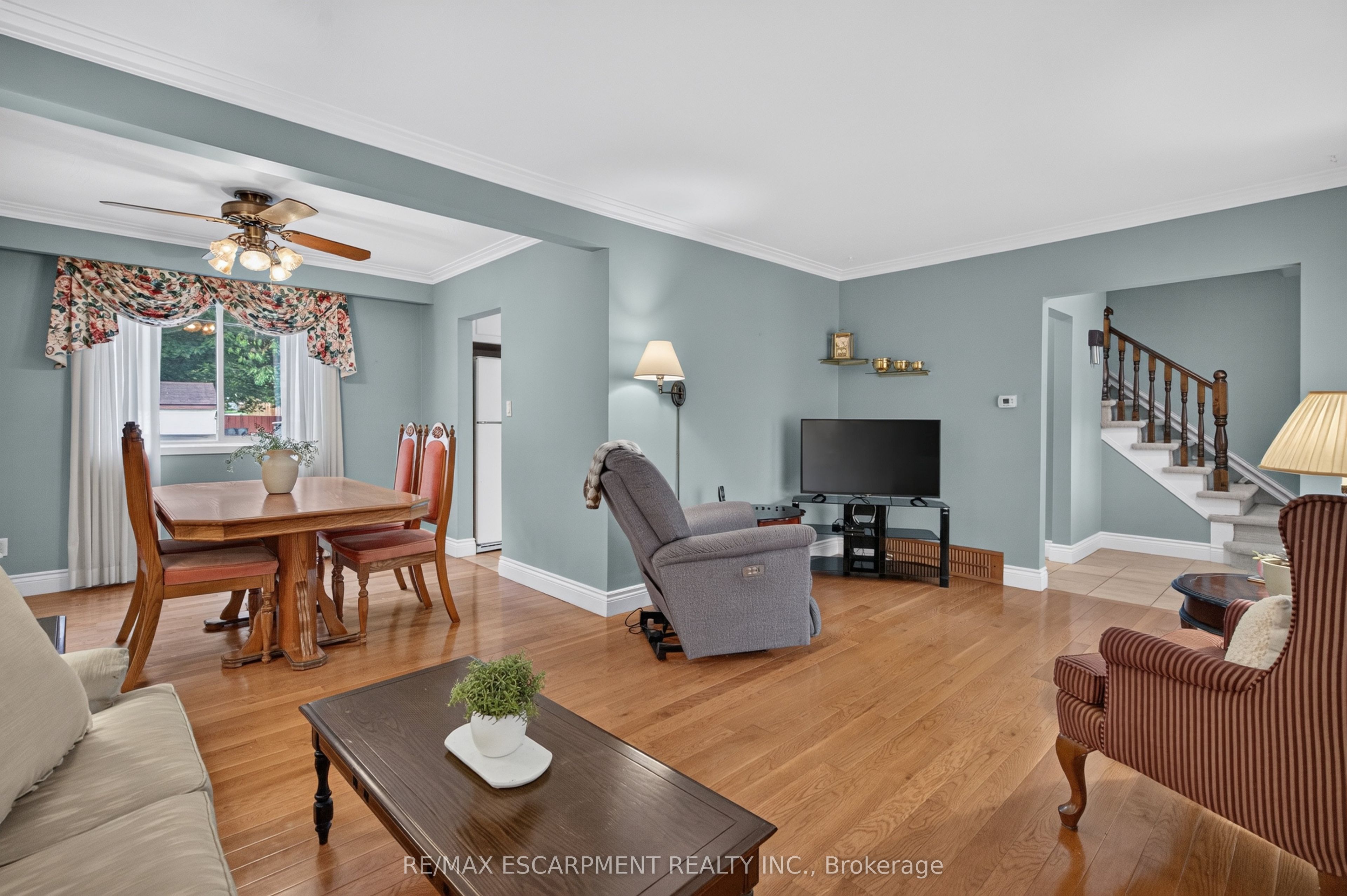 1229 Nottingham Avenue, Burlington, ON L7P 2R5 photo 5