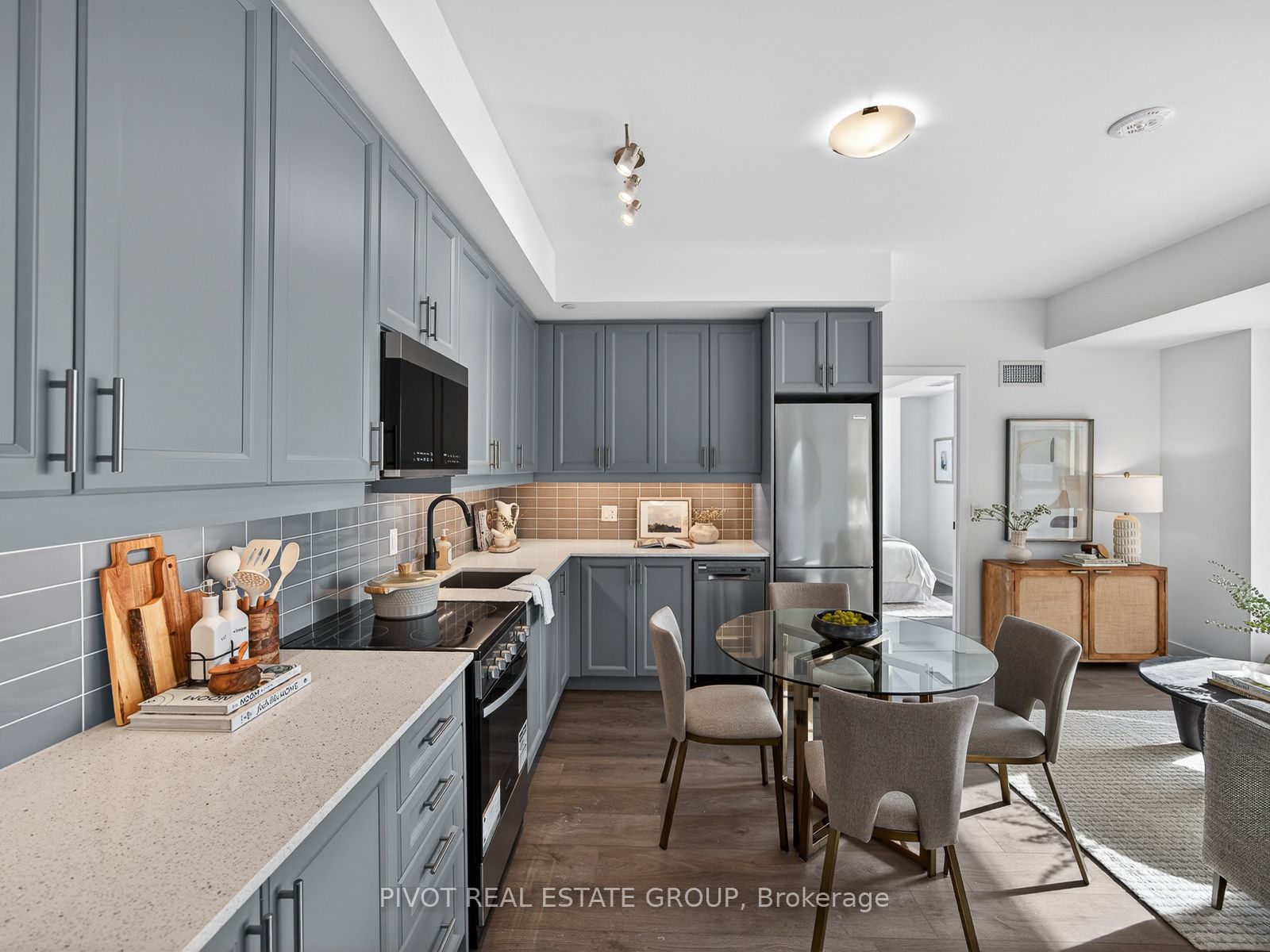 2333 Khalsa Gate 210, Oakville, ON L6M 0X7 photo 4