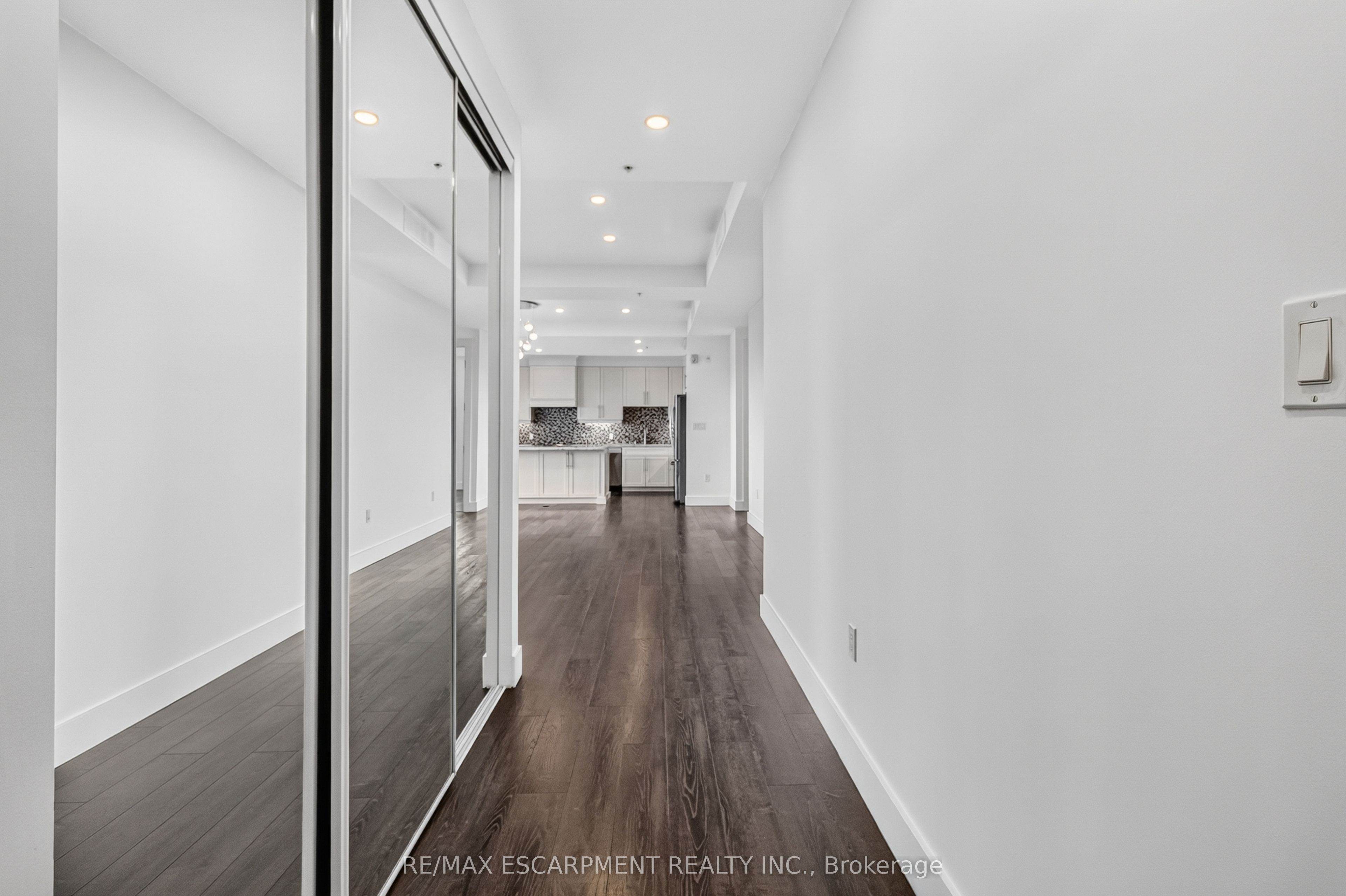 640 Sauve Street 602, Milton, ON L9T 9A7 photo 5
