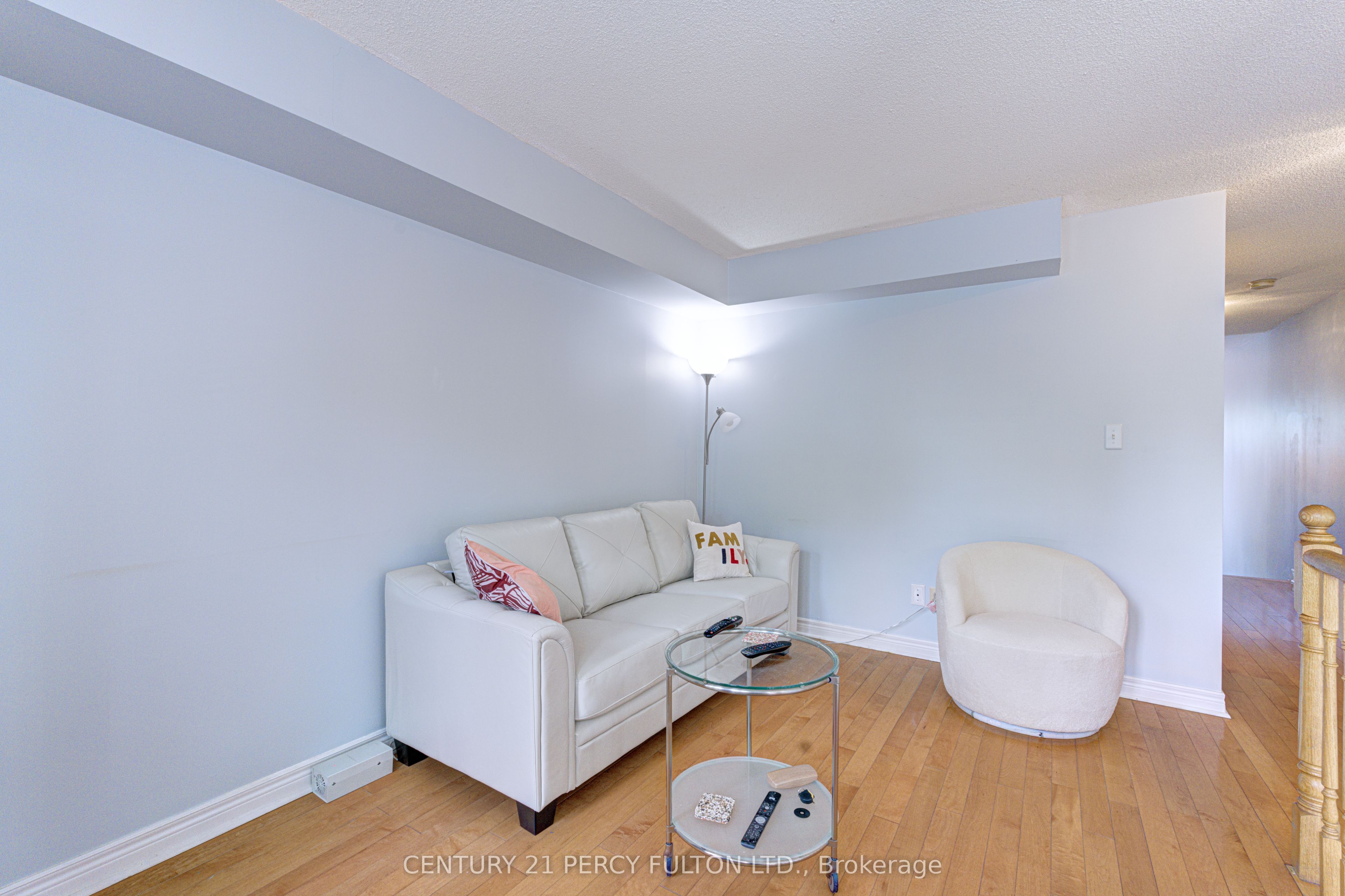 800 Dundas Street W 17, Mississauga, ON L5C 4S8 photo 4