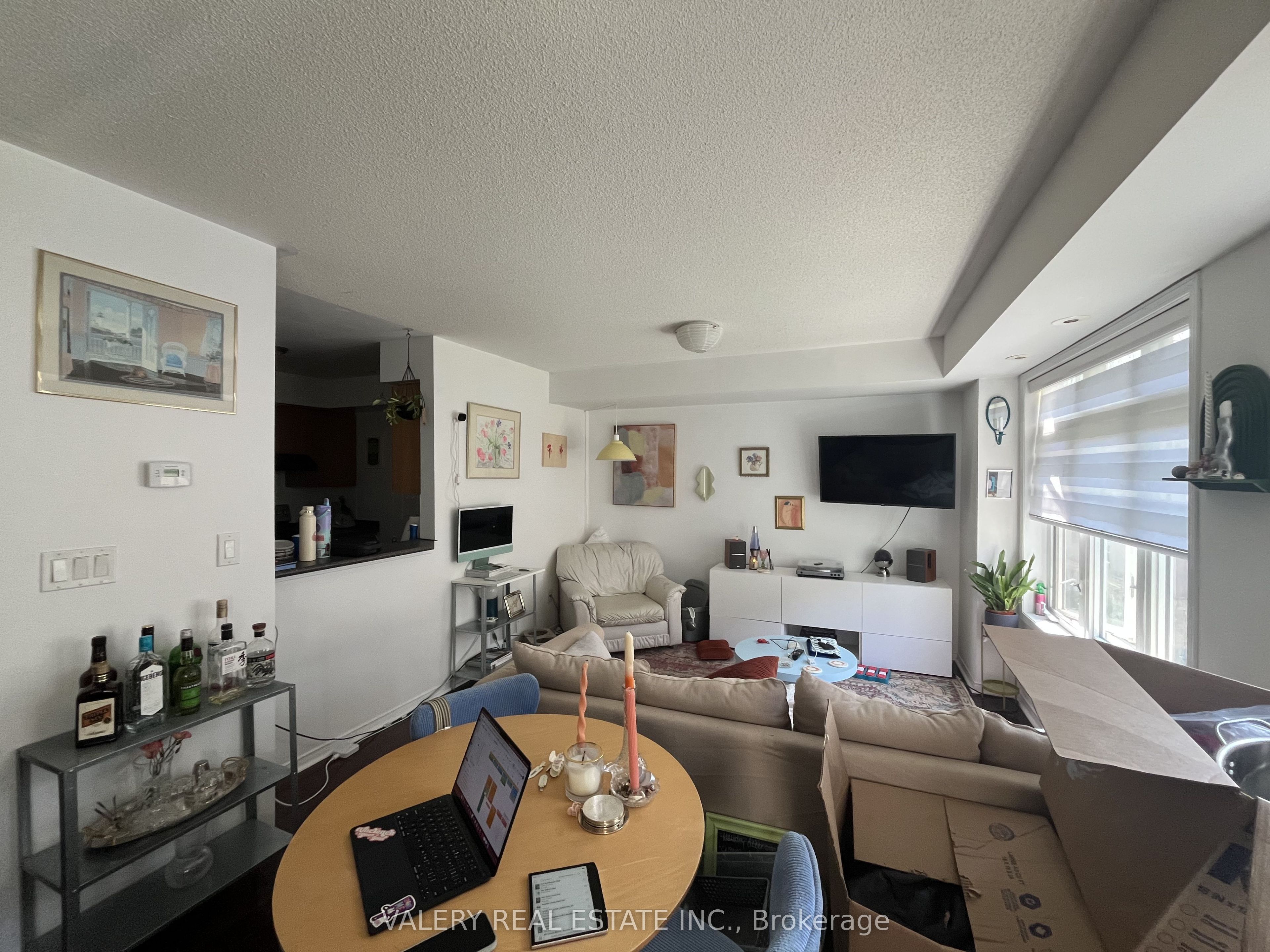 50 Turntable Crescent 62, Toronto, ON M6H 4K9 photo 4