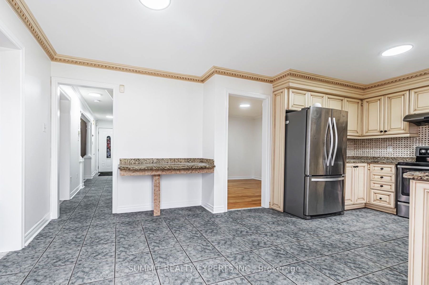 130 Tumbleweed Trail, Brampton, ON L6Y 4Z7 photo 5