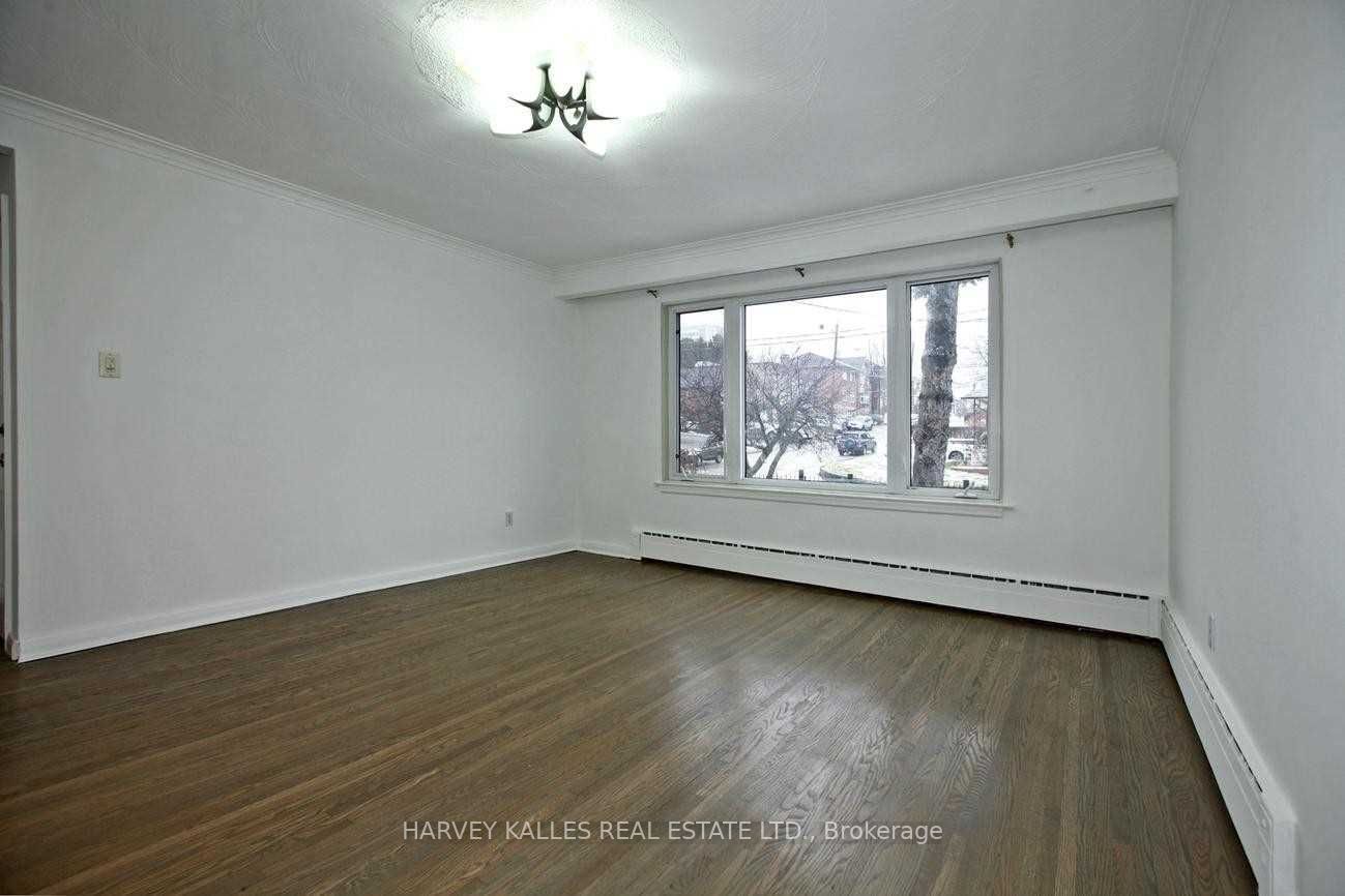 149 Kitchener Avenue Unit B, Toronto, ON M6E 2B9 photo 3