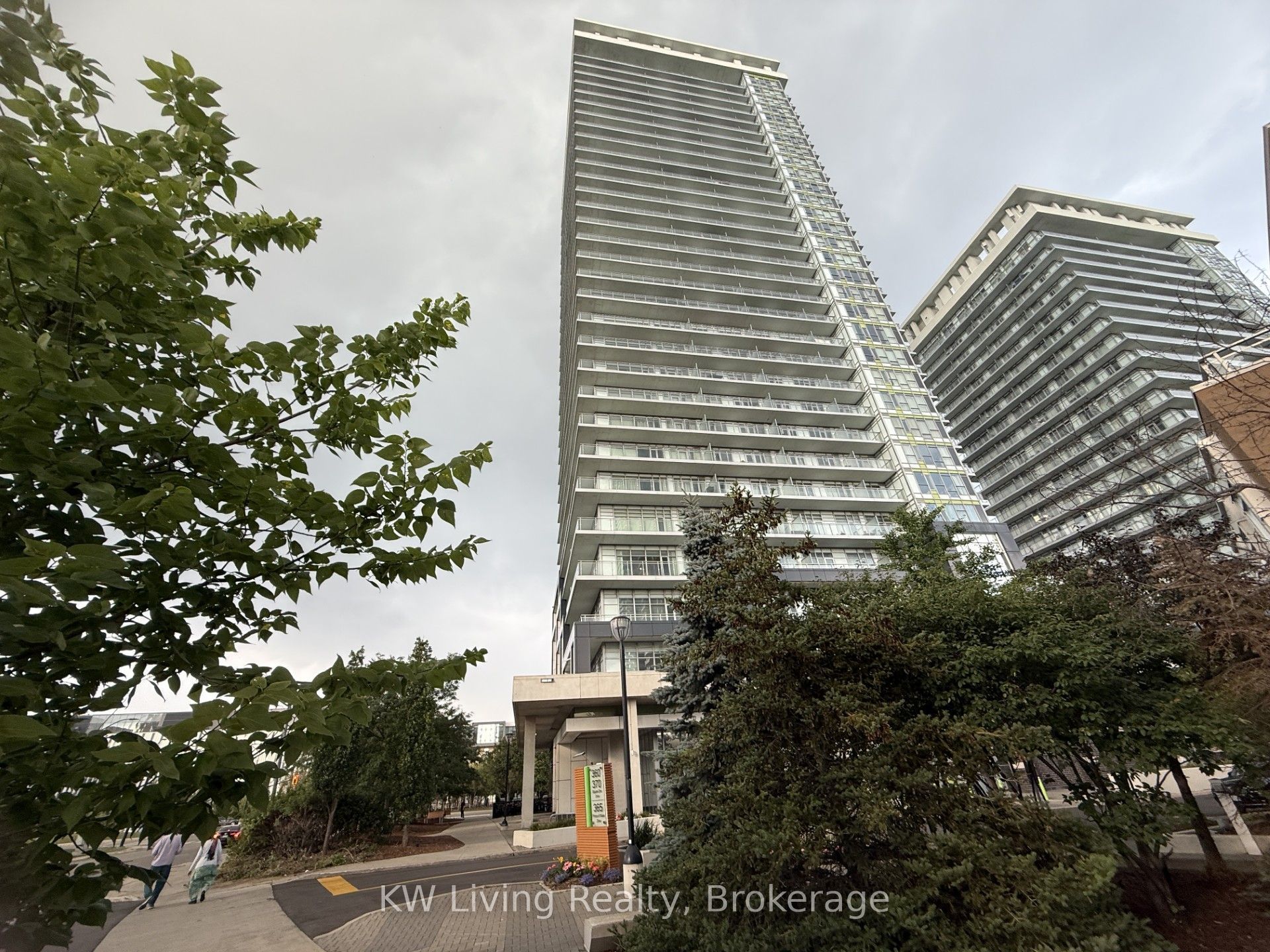 360 SW Square One Drive 2205, Mississauga, ON L5B 0G7 photo 2