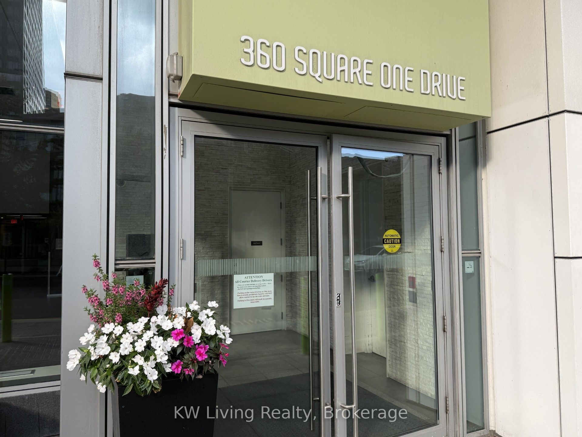 360 SW Square One Drive 2205, Mississauga, ON L5B 0G7 photo 3