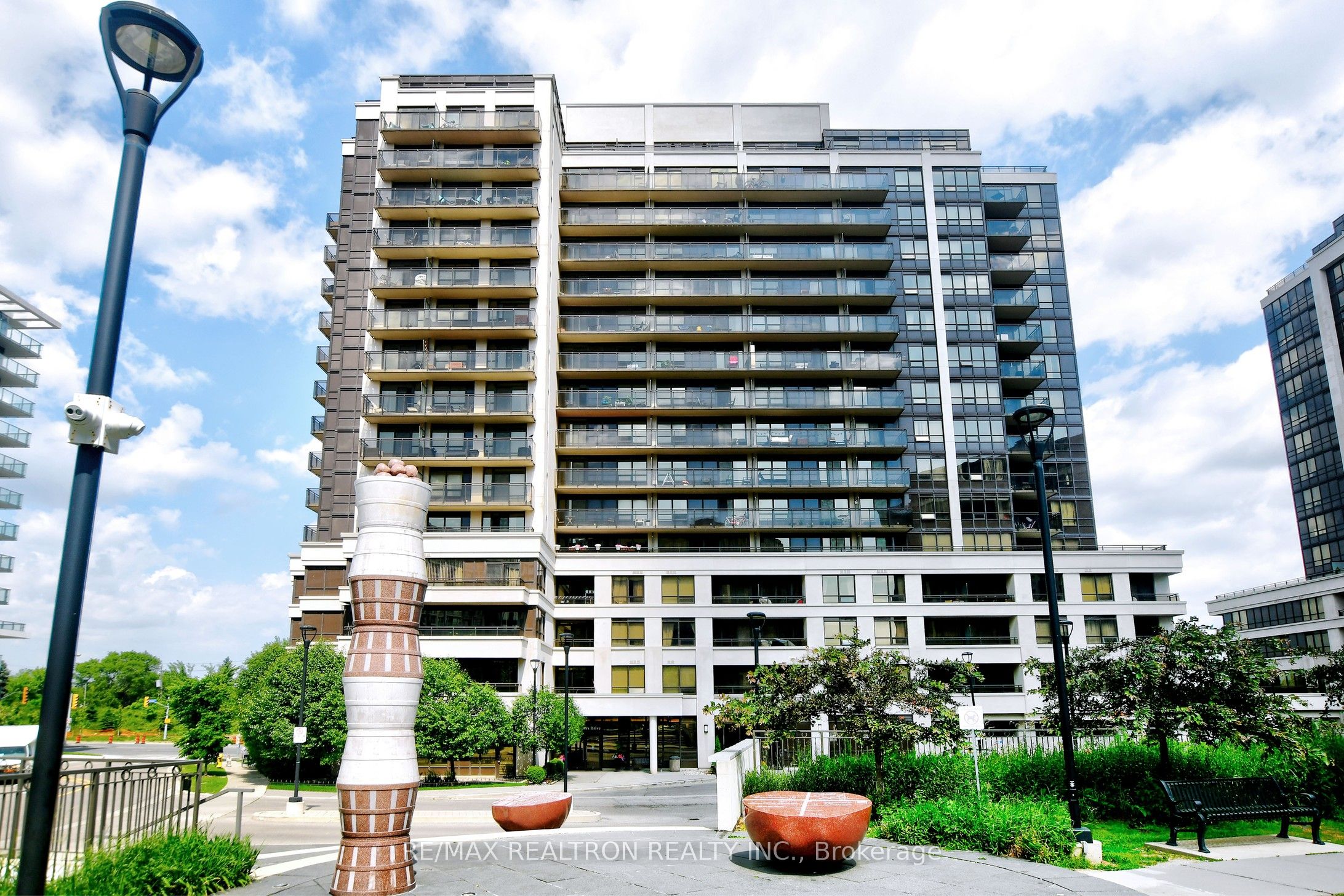 1 De Boers Drive 814, Toronto, ON L4J 6X1 photo 5