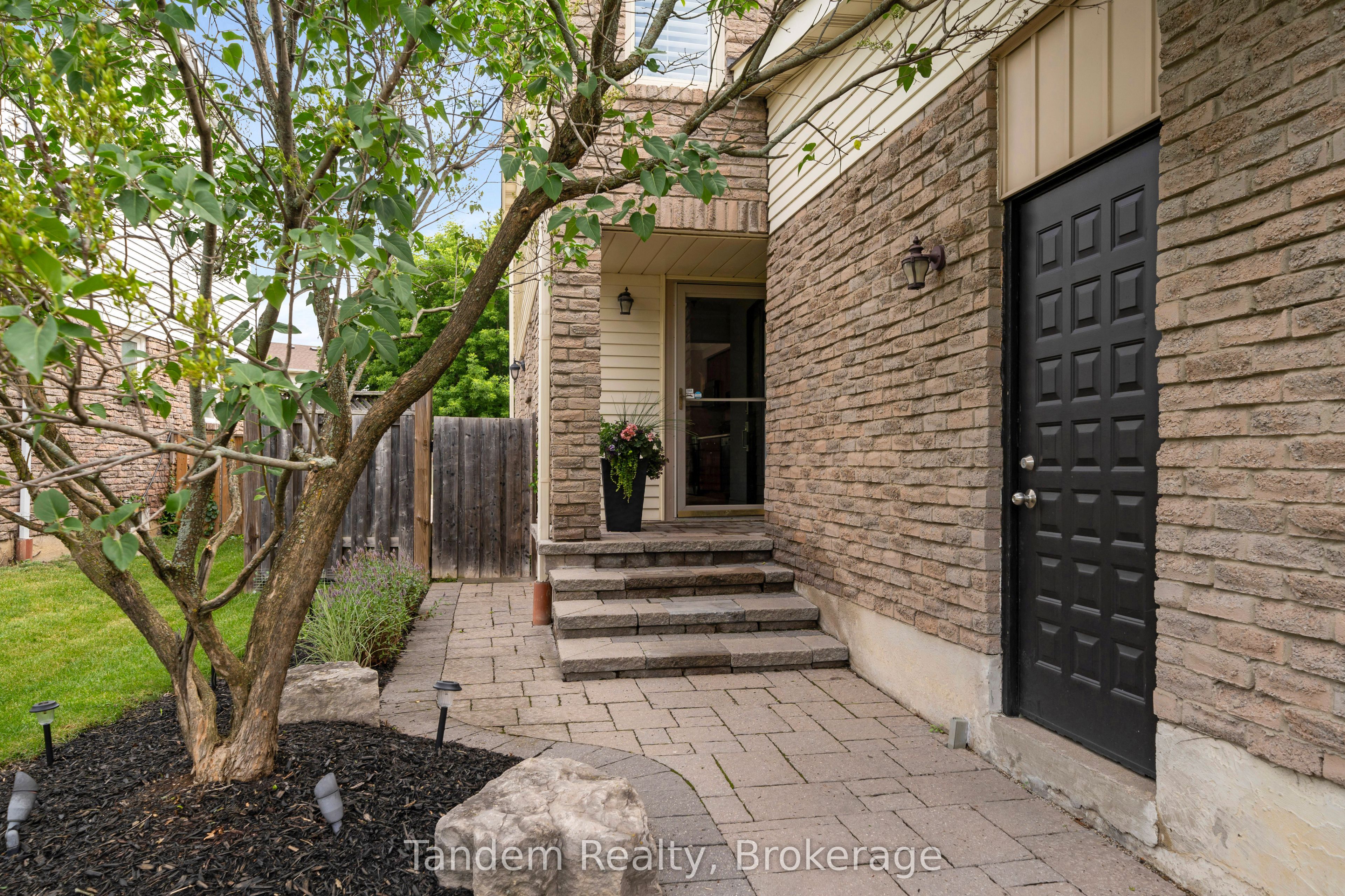 769 Coulson Avenue, Milton, ON L9T 4K2 photo 4