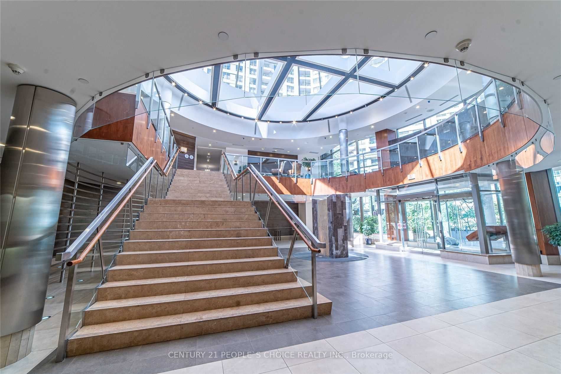 3880 Duke Of York Boulevard 1806, Mississauga, ON L5B 4M7 photo 4