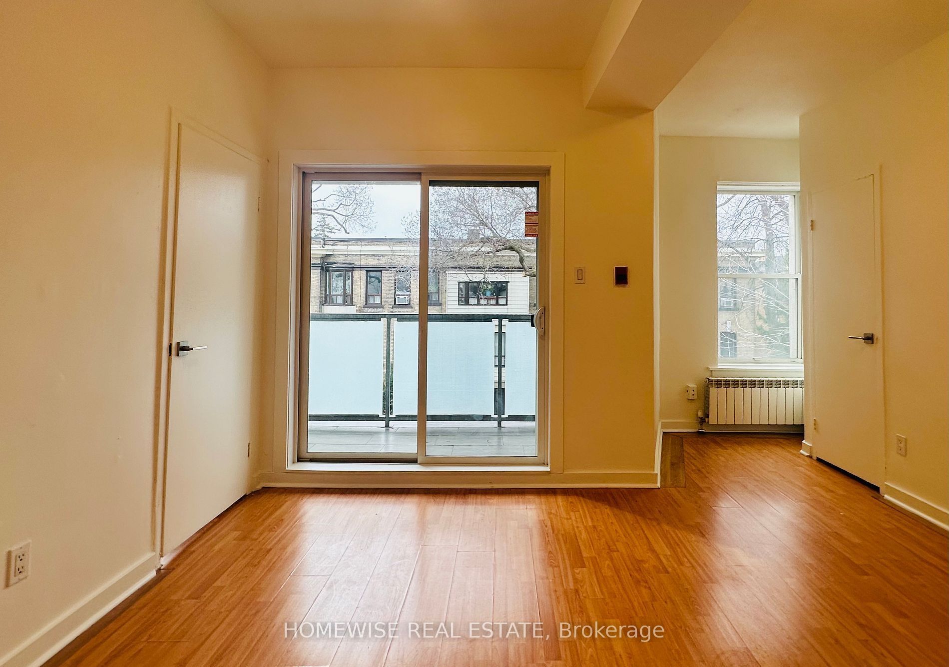 1 Triller Avenue 205, Toronto, ON M6K 3B7 photo 2