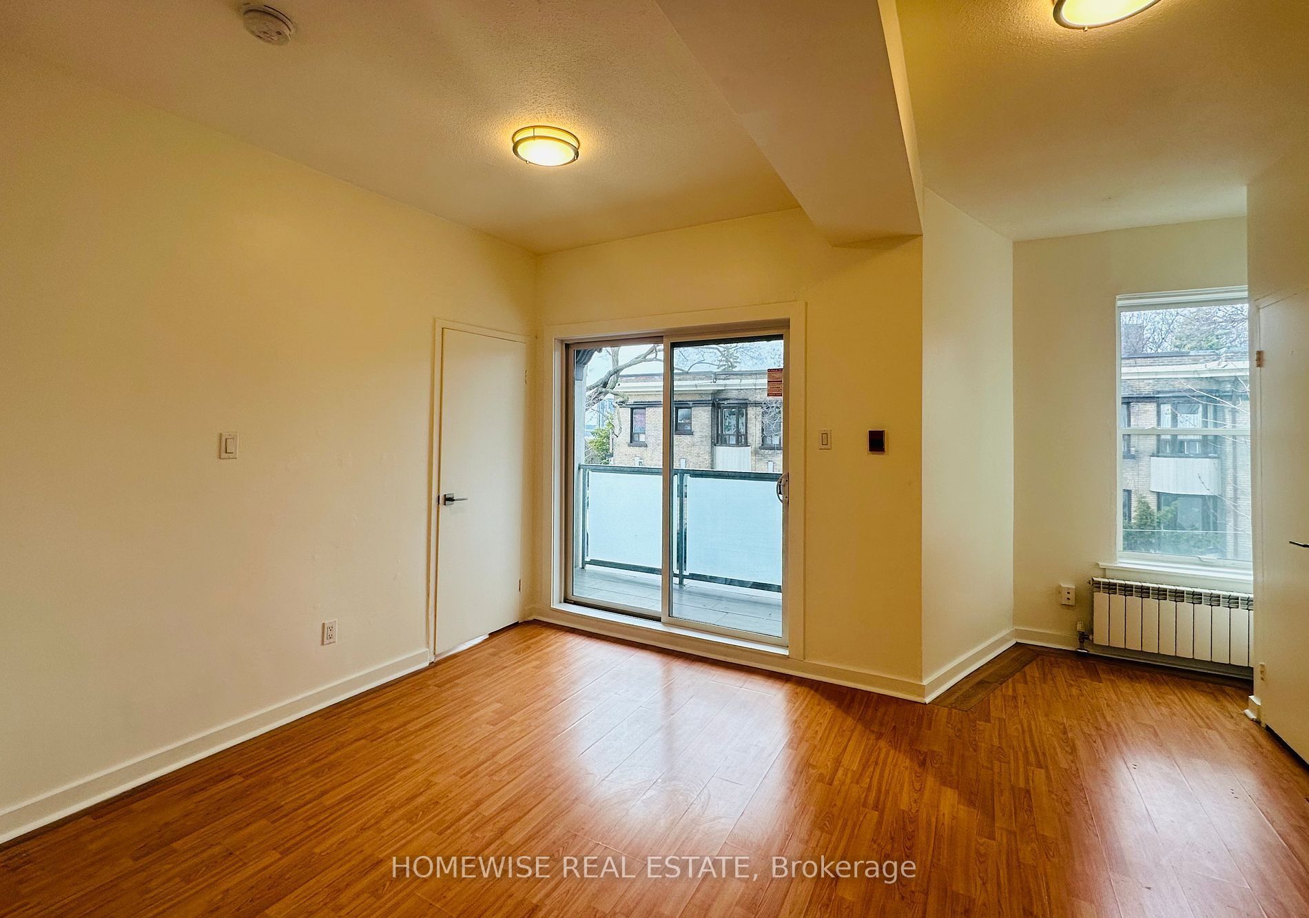 1 Triller Avenue 205, Toronto, ON M6K 3B7 photo 3