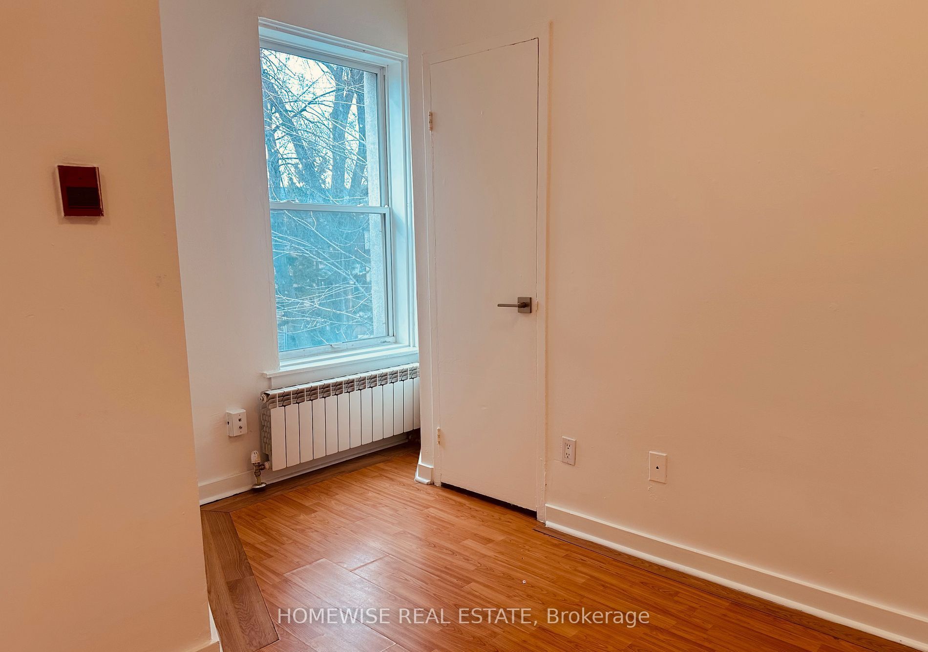 1 Triller Avenue 205, Toronto, ON M6K 3B7 photo 4