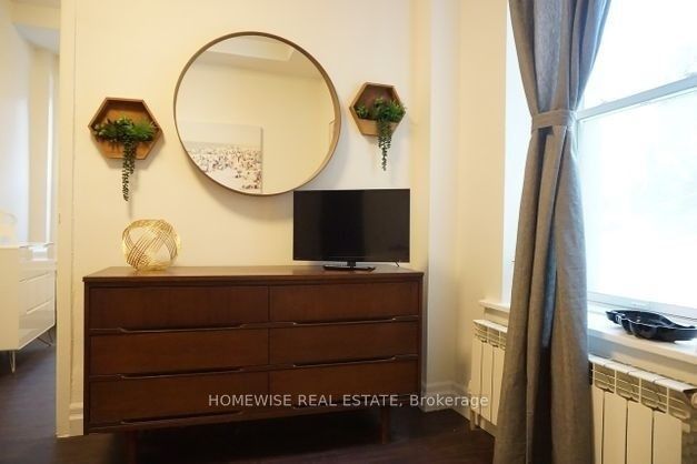 1 Triller Avenue 103, Toronto, ON M6K 3B7 photo 3