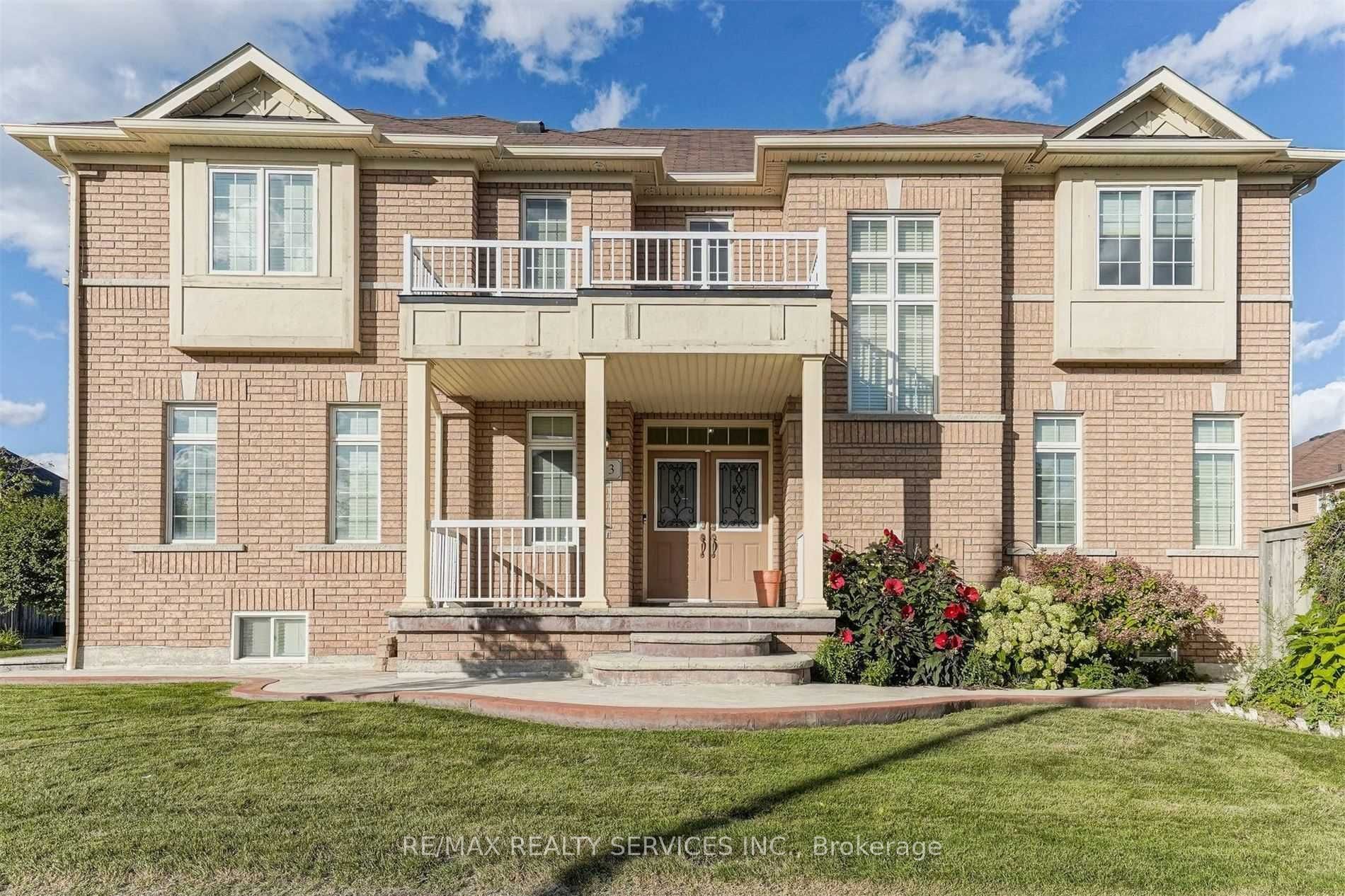 3 Coolwater Drive Upper, Brampton, ON L6R 0X7