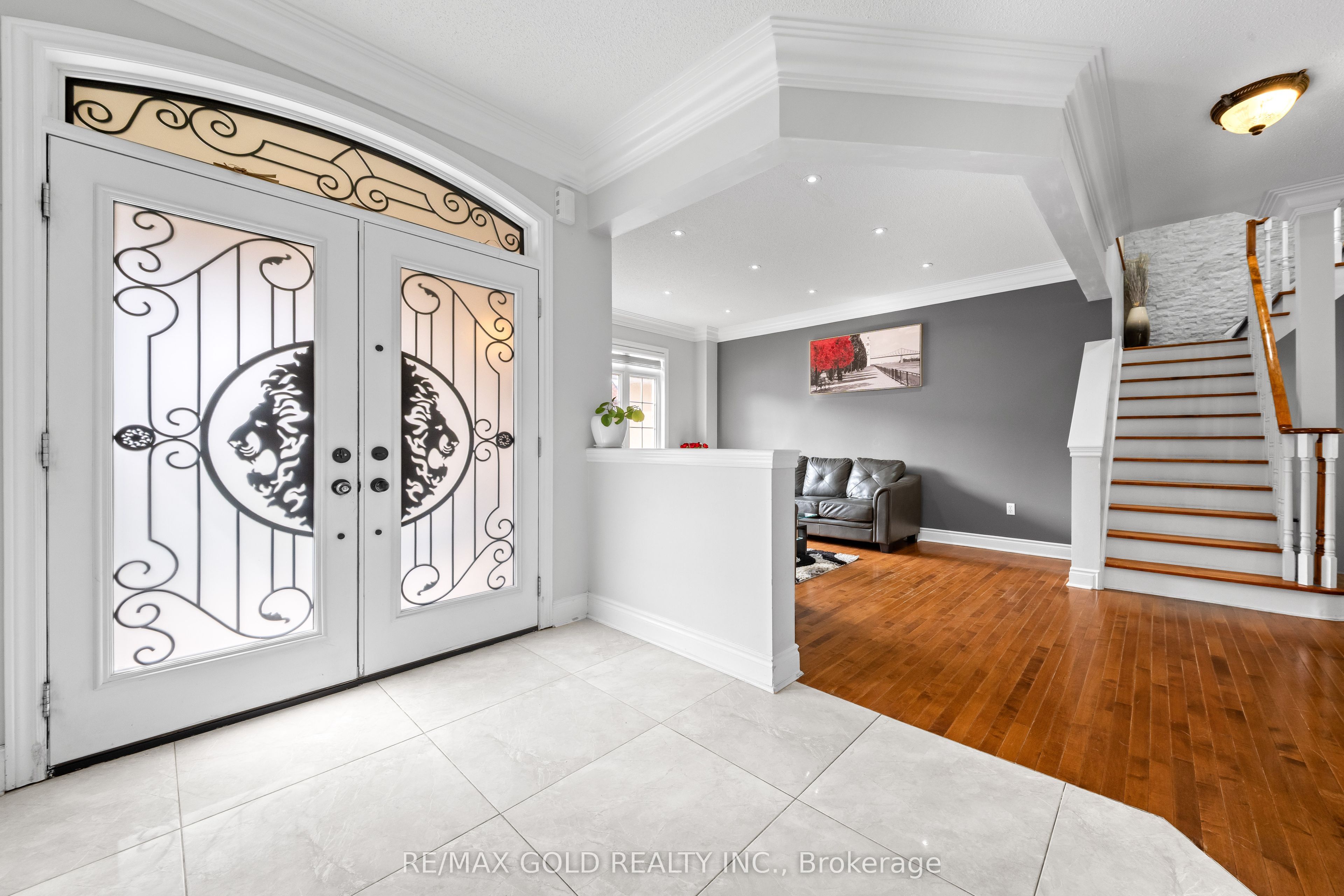 31 Fontainebleu Road, Brampton, ON L6P 1Z1 photo 4