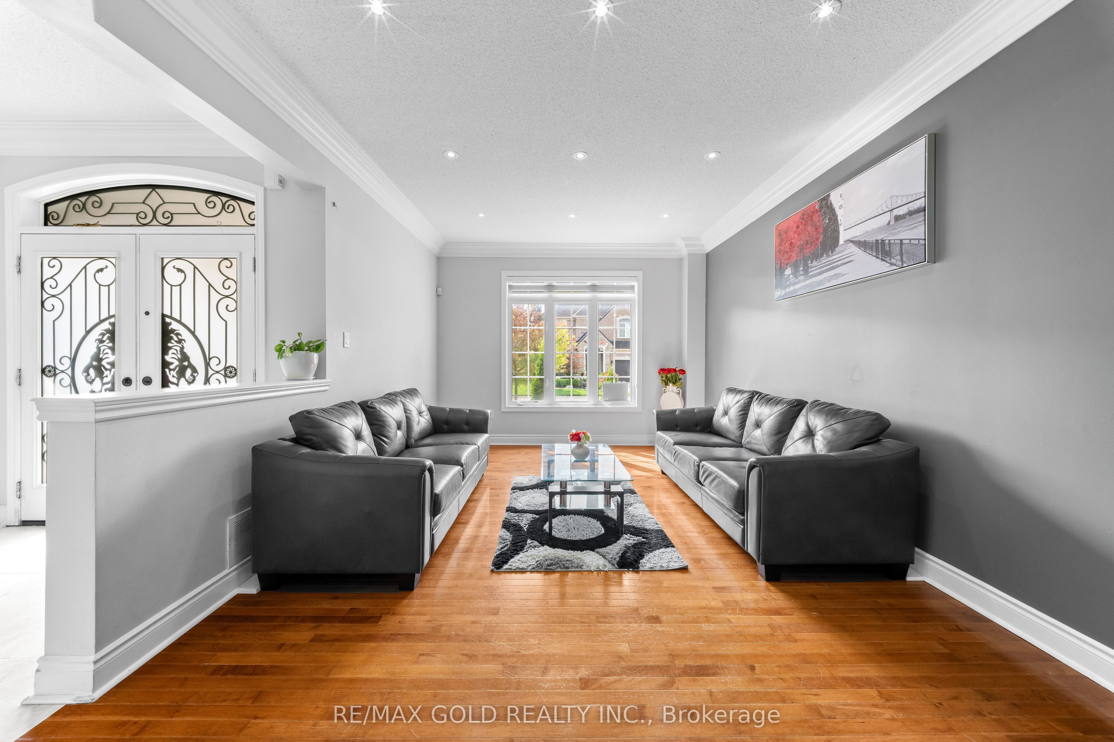 31 Fontainebleu Road, Brampton, ON L6P 1Z1 photo 5