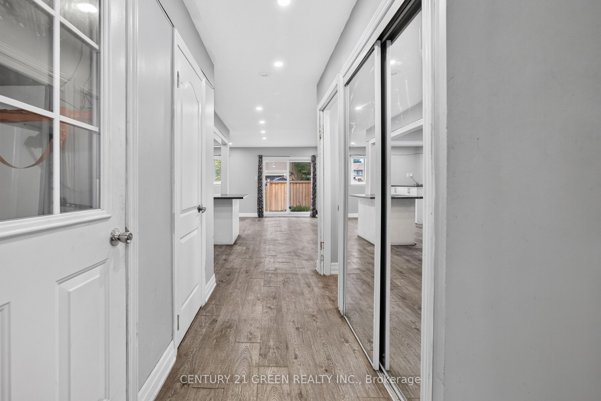 81 Hansen Road N 57, Brampton, ON L6V 3C7 photo 5