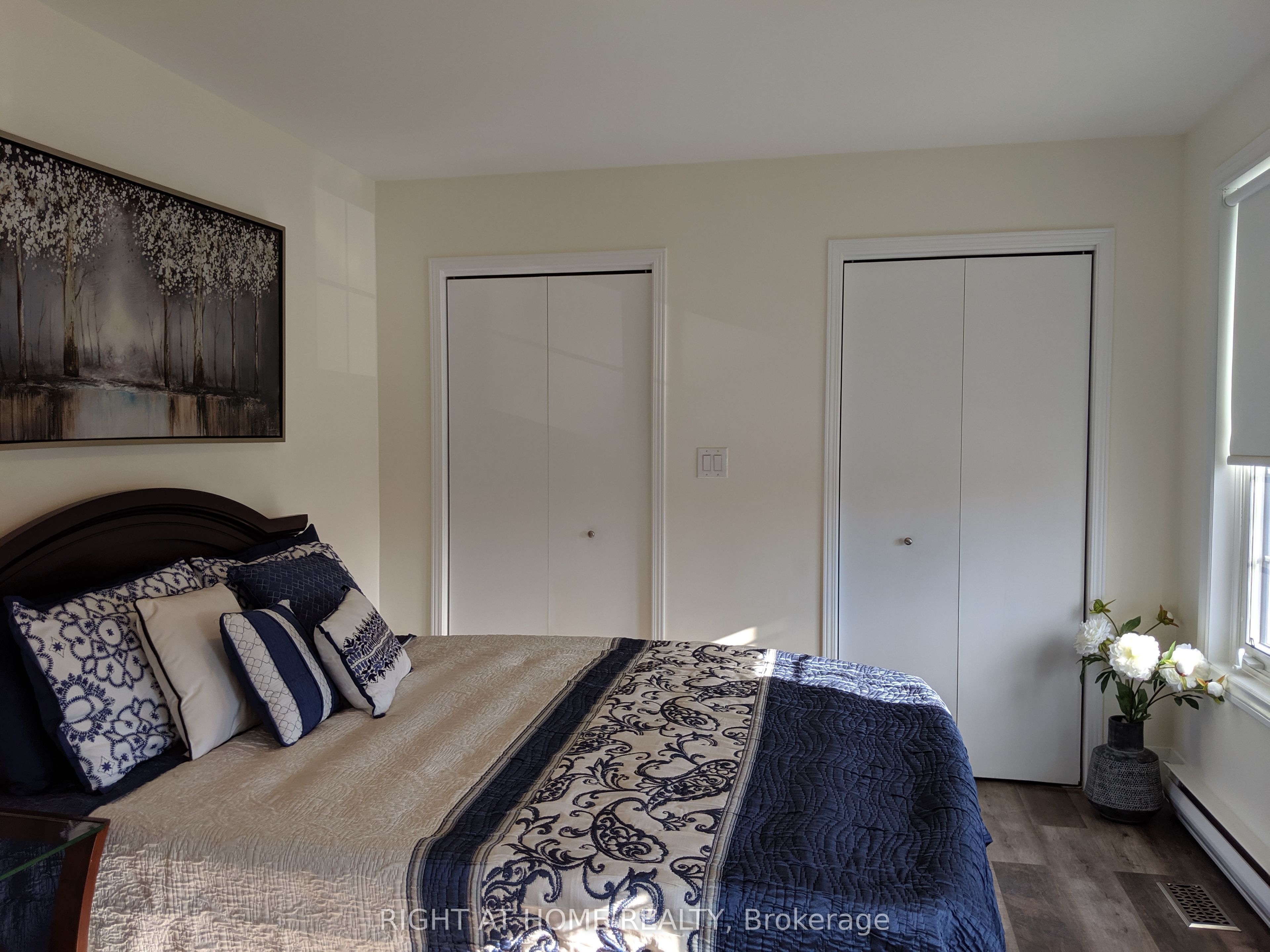 2463 Rebecca Street Annex Apartment, Oakville, ON L6L 2B1 photo 2