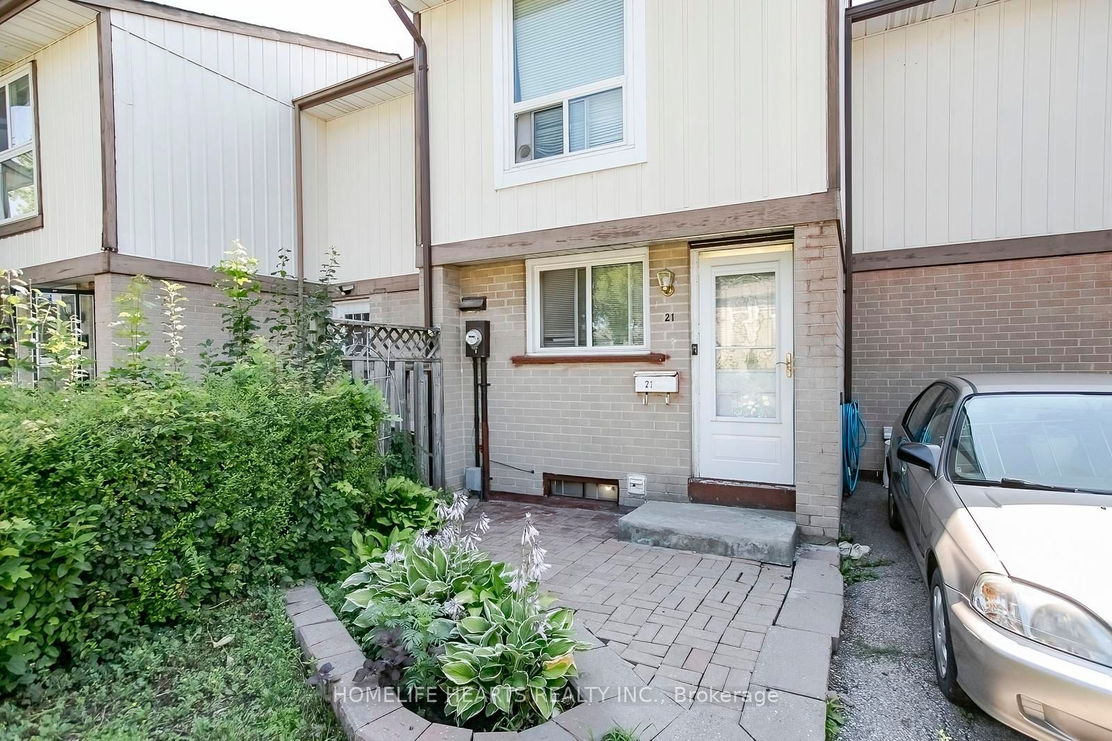 21 Jackman Drive, Brampton, ON L6S 2L7 photo 4