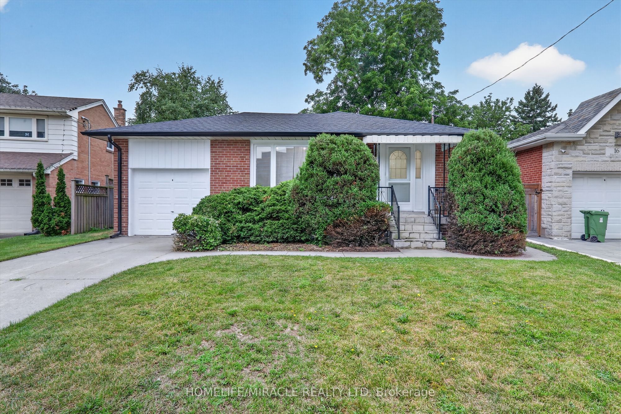 18 Elderfield Crescent, Toronto, ON M9C 3K7