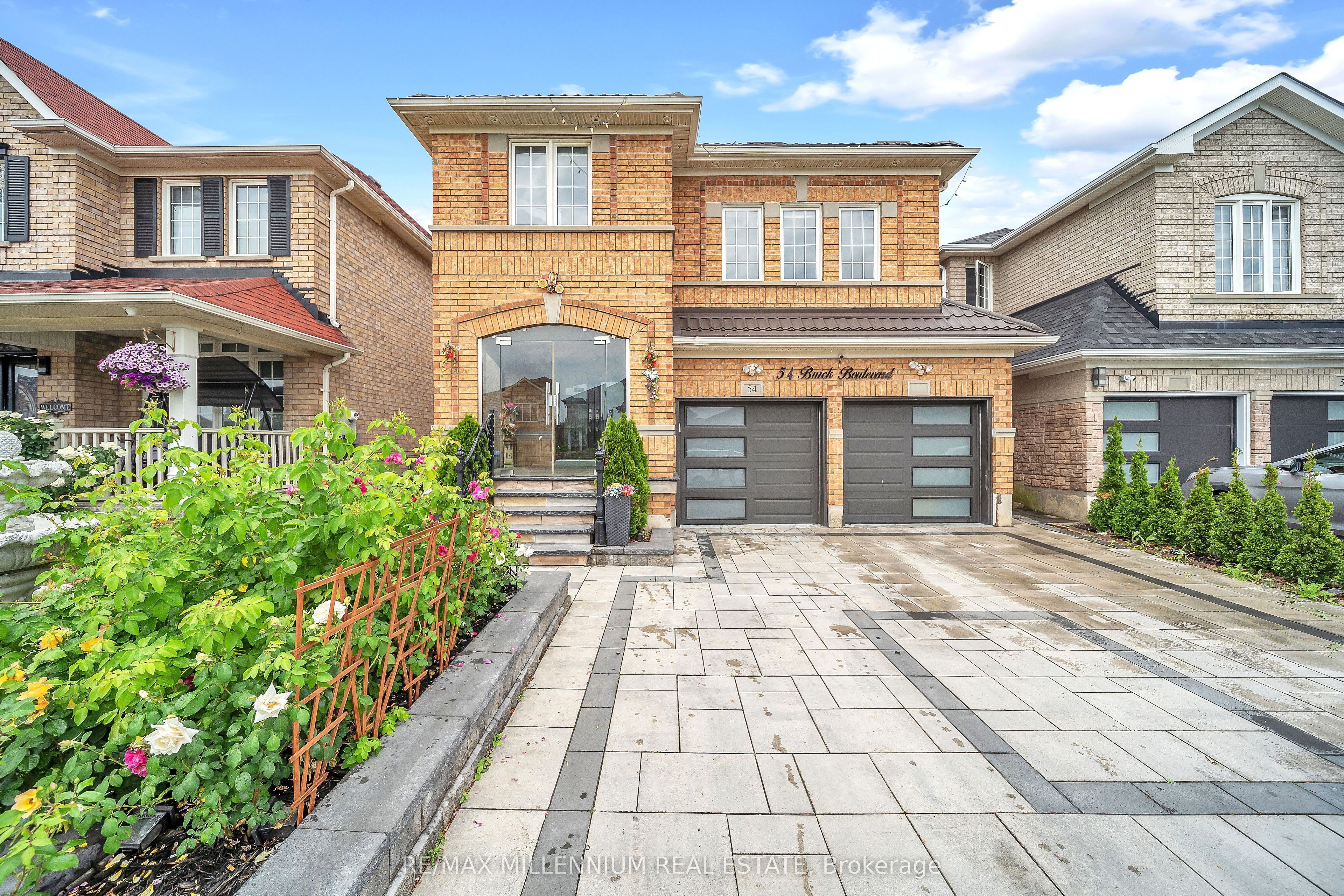 54 Buick Boulevard, Brampton, ON L7A 3X7 photo 3