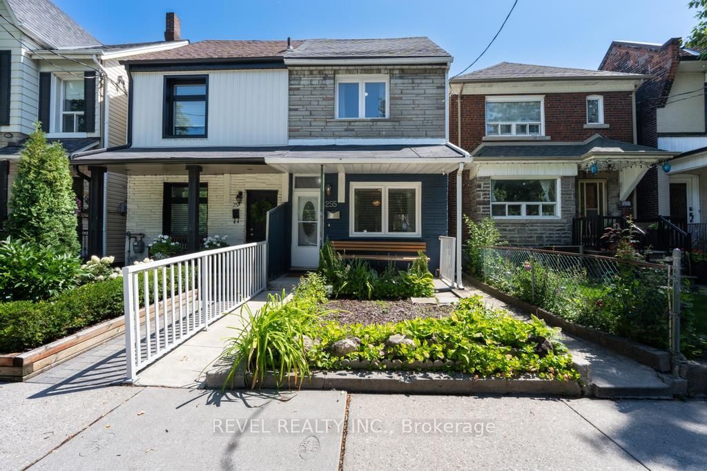 255 Franklin Avenue, Toronto, ON M6P 3Z4 photo 2