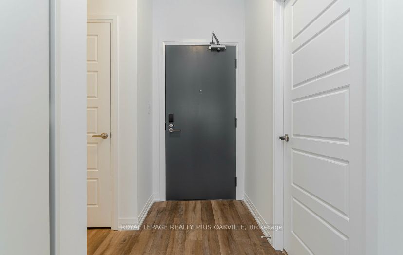 3265 Carding Mill Trail 216, Oakville, ON L6M 1S1 photo 4