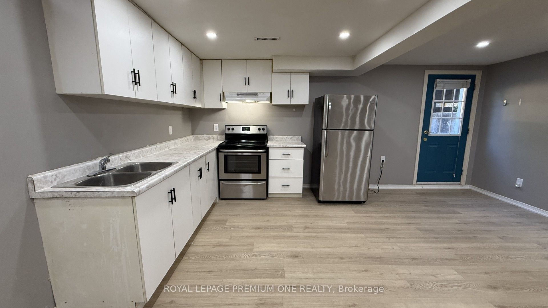 1148 Bridlewood Trail Bsmt, Oakville, ON L6M 2L2 photo 2