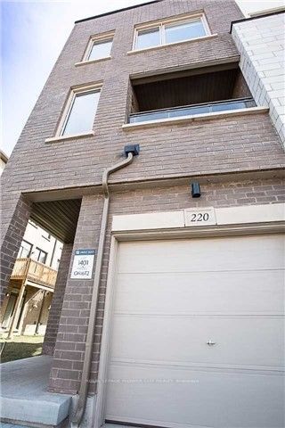 220 Huguenot Road, Oakville, ON L6H 0L6