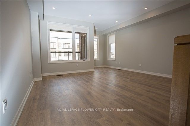 220 Huguenot Road, Oakville, ON L6H 0L6 photo 5