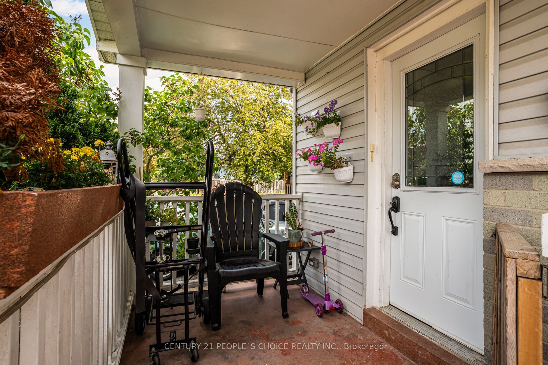 13 Jeffrey Street, Brampton, ON L6S 2M9 photo 3