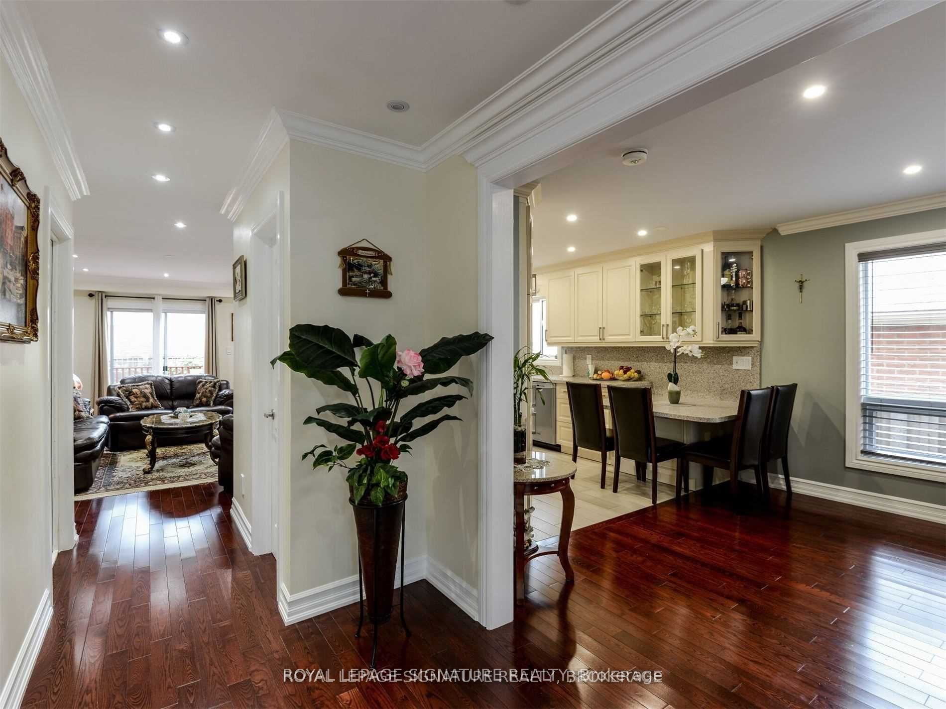 6222 Fullerton Crescent, Mississauga, ON L5N 3A4 photo 4