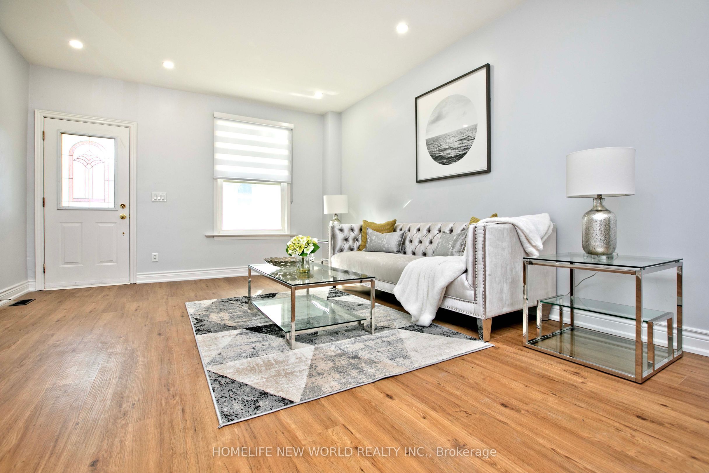 19 Britannia Avenue, Toronto, ON M6N 3T6 photo 3