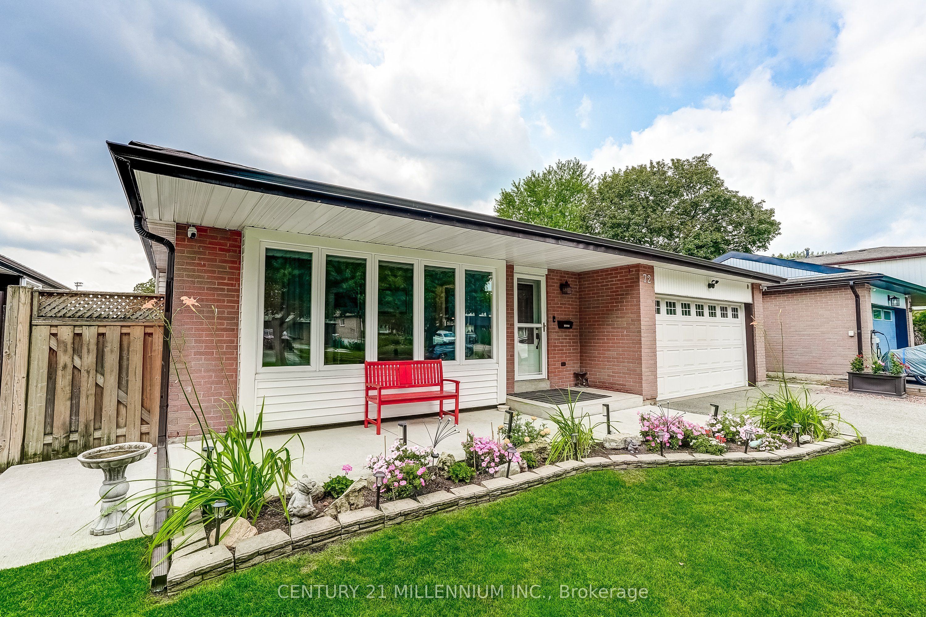 72 Glebe Crescent, Brampton, ON L6S 1G1 photo 3