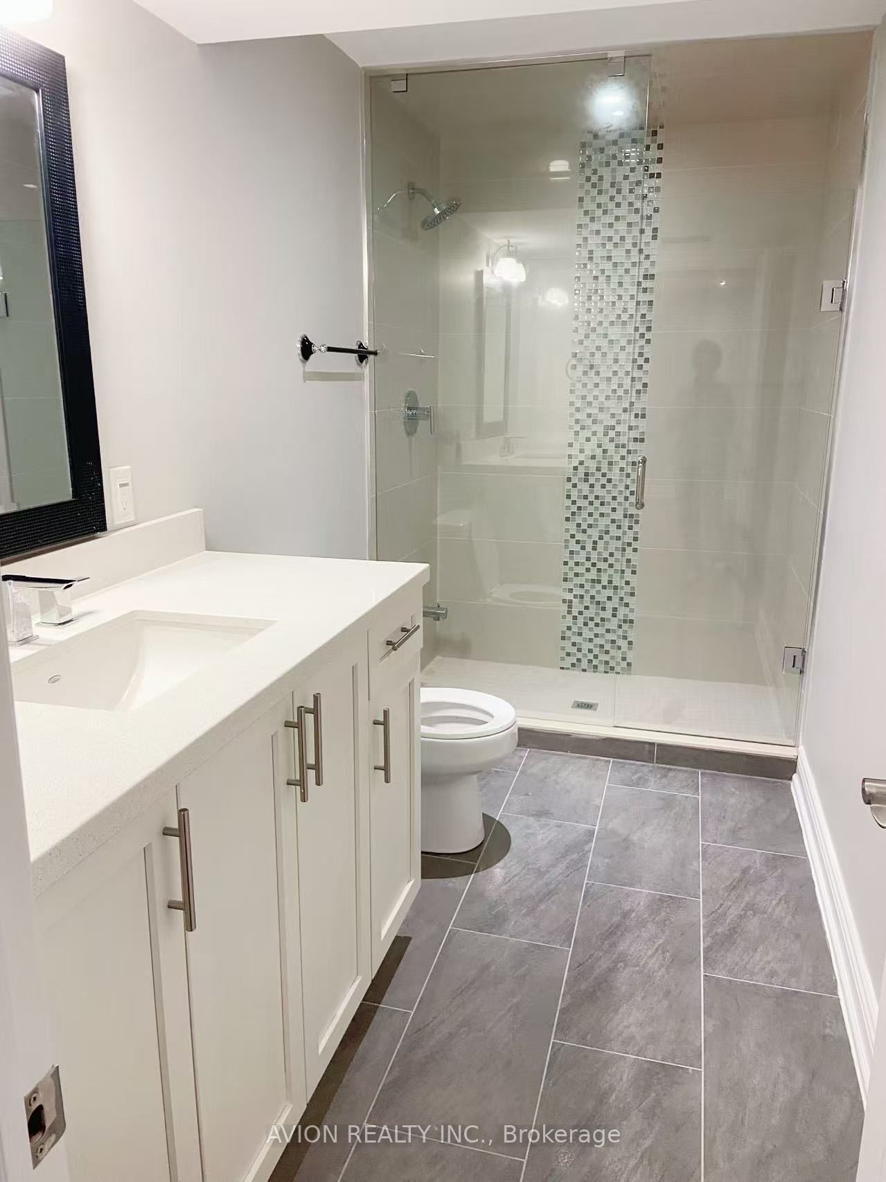 2502 Hertfordshire Way BSMT, Oakville, ON L6H 7N4 photo 4